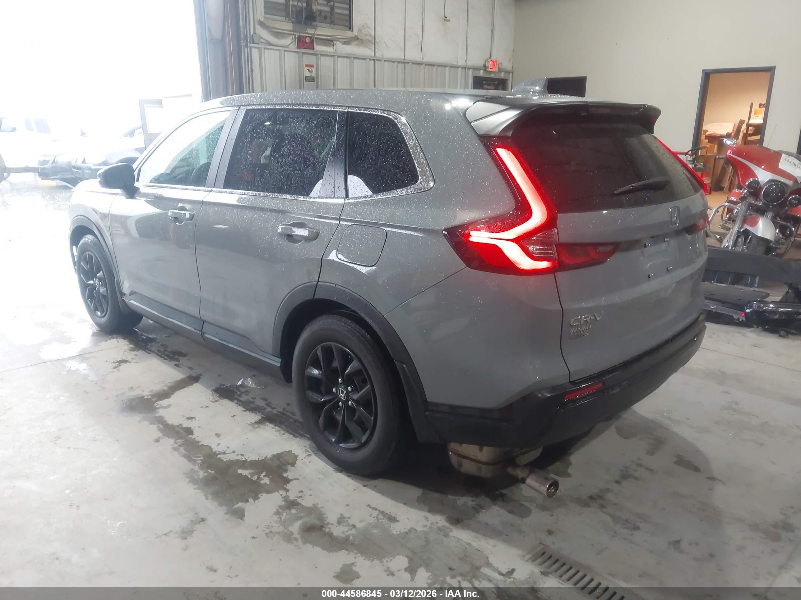 HONDA CR-V image 3