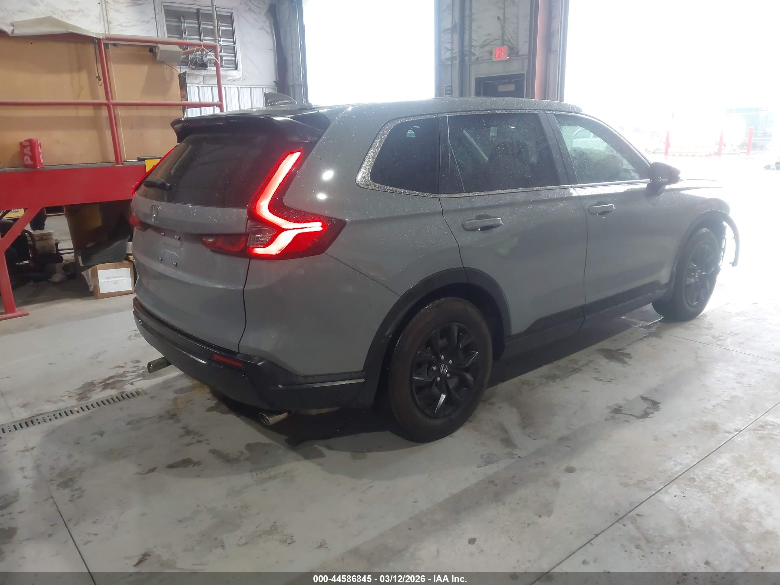 HONDA CR-V image 4