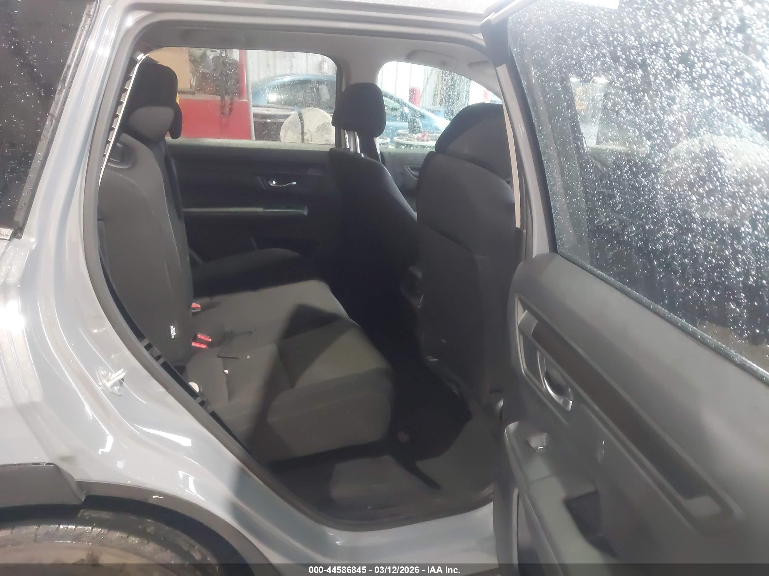 HONDA CR-V image 8