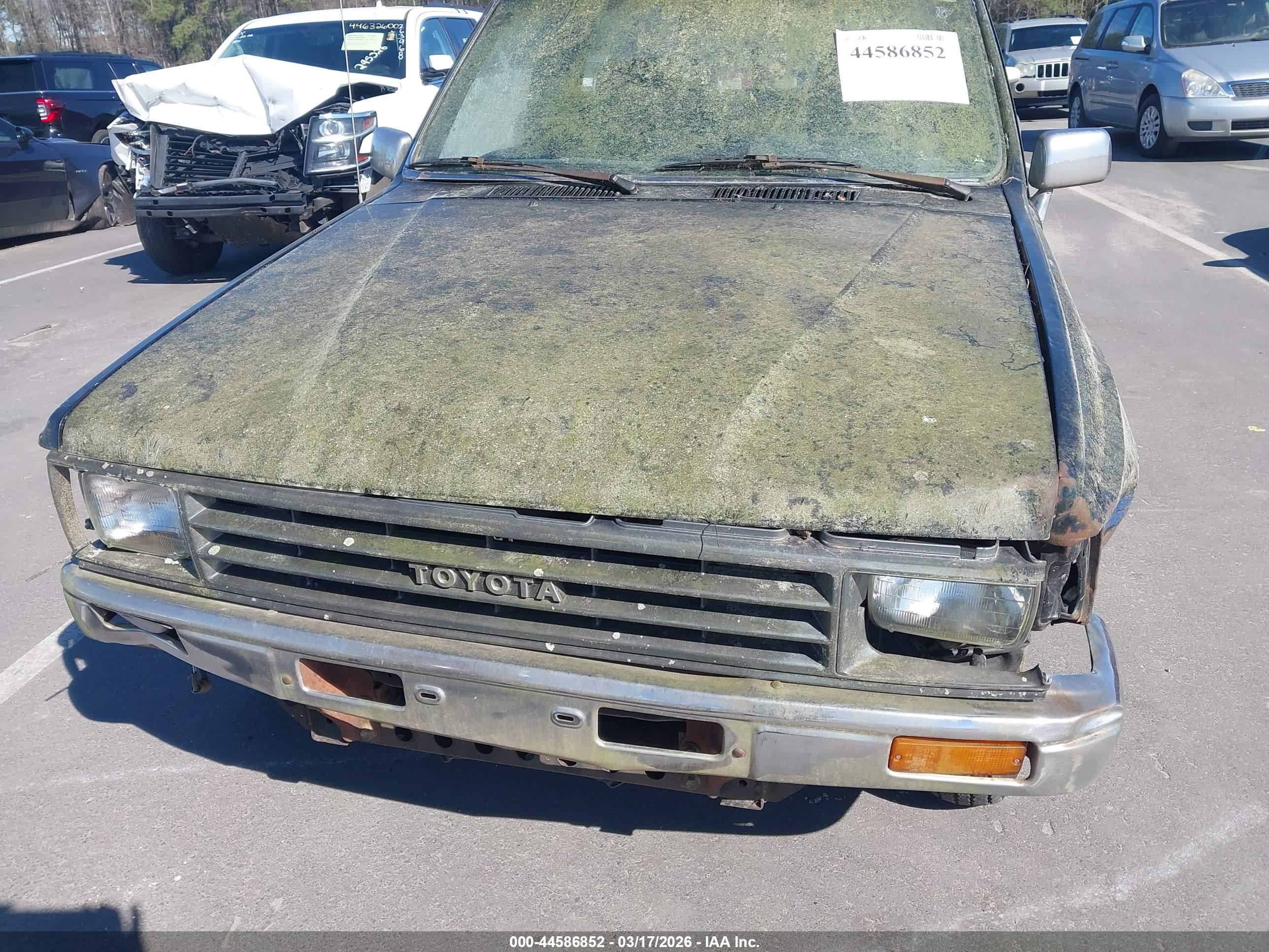 TOYOTA PICKUP image 6