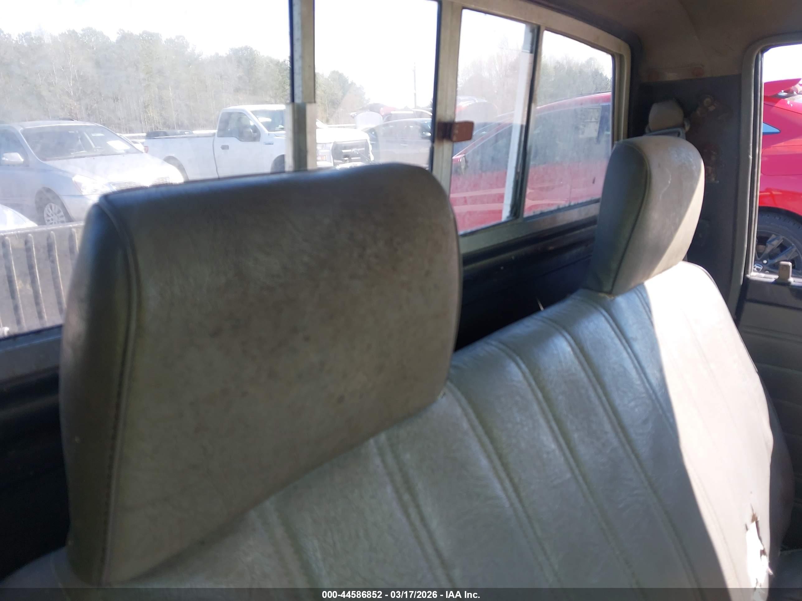 TOYOTA PICKUP image 8