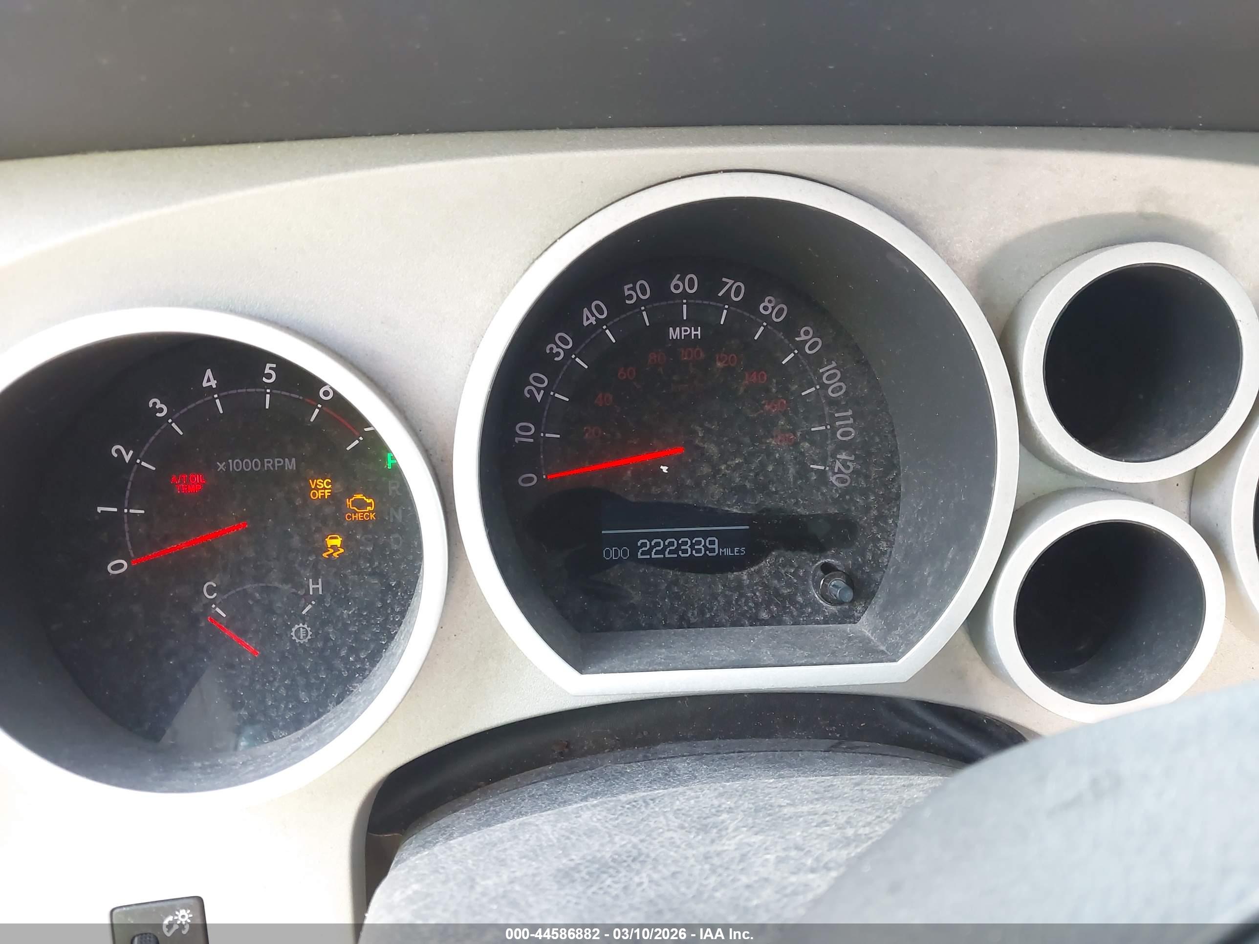 TOYOTA TUNDRA image 7
