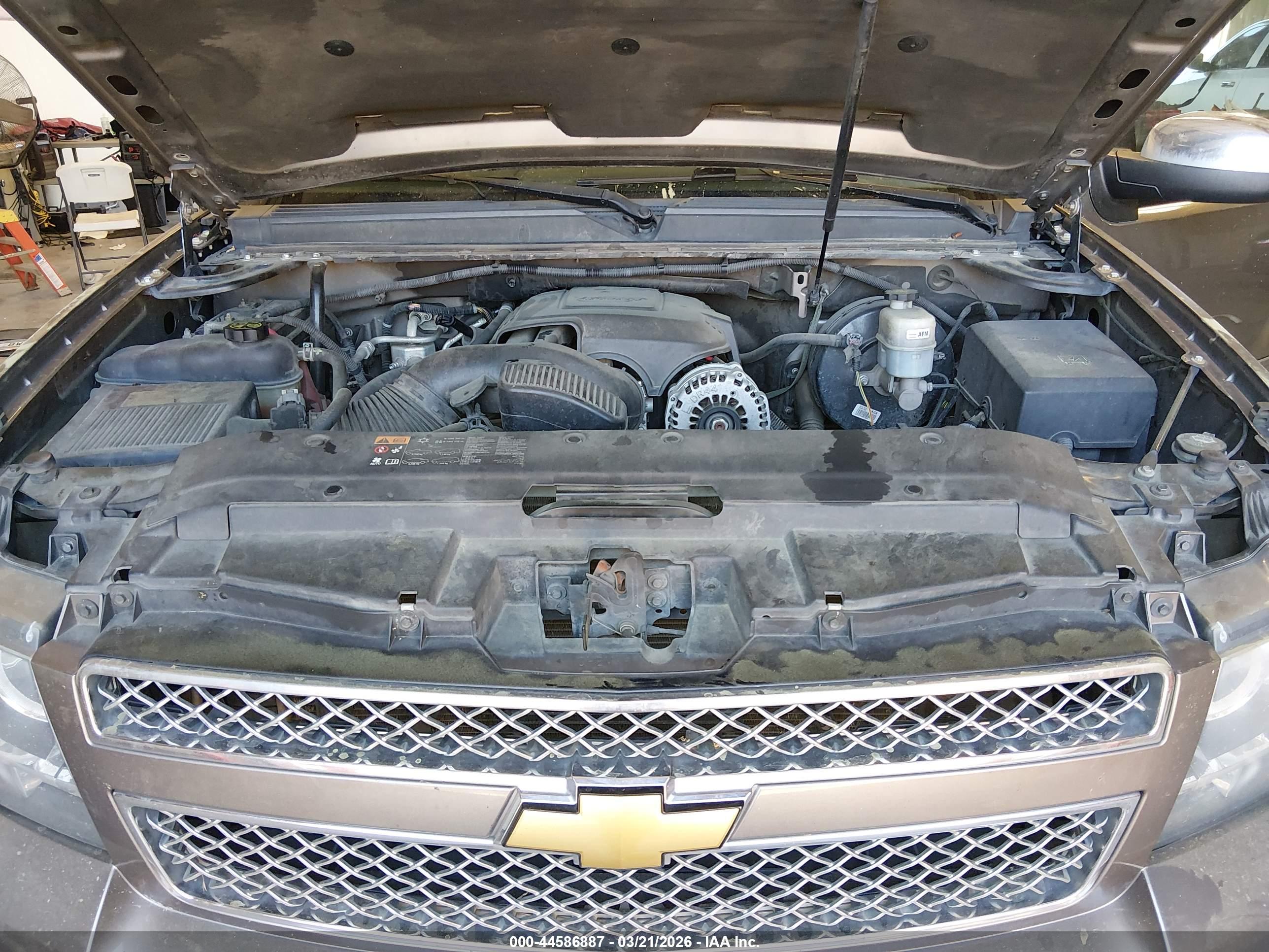 CHEVROLET TAHOE image 10