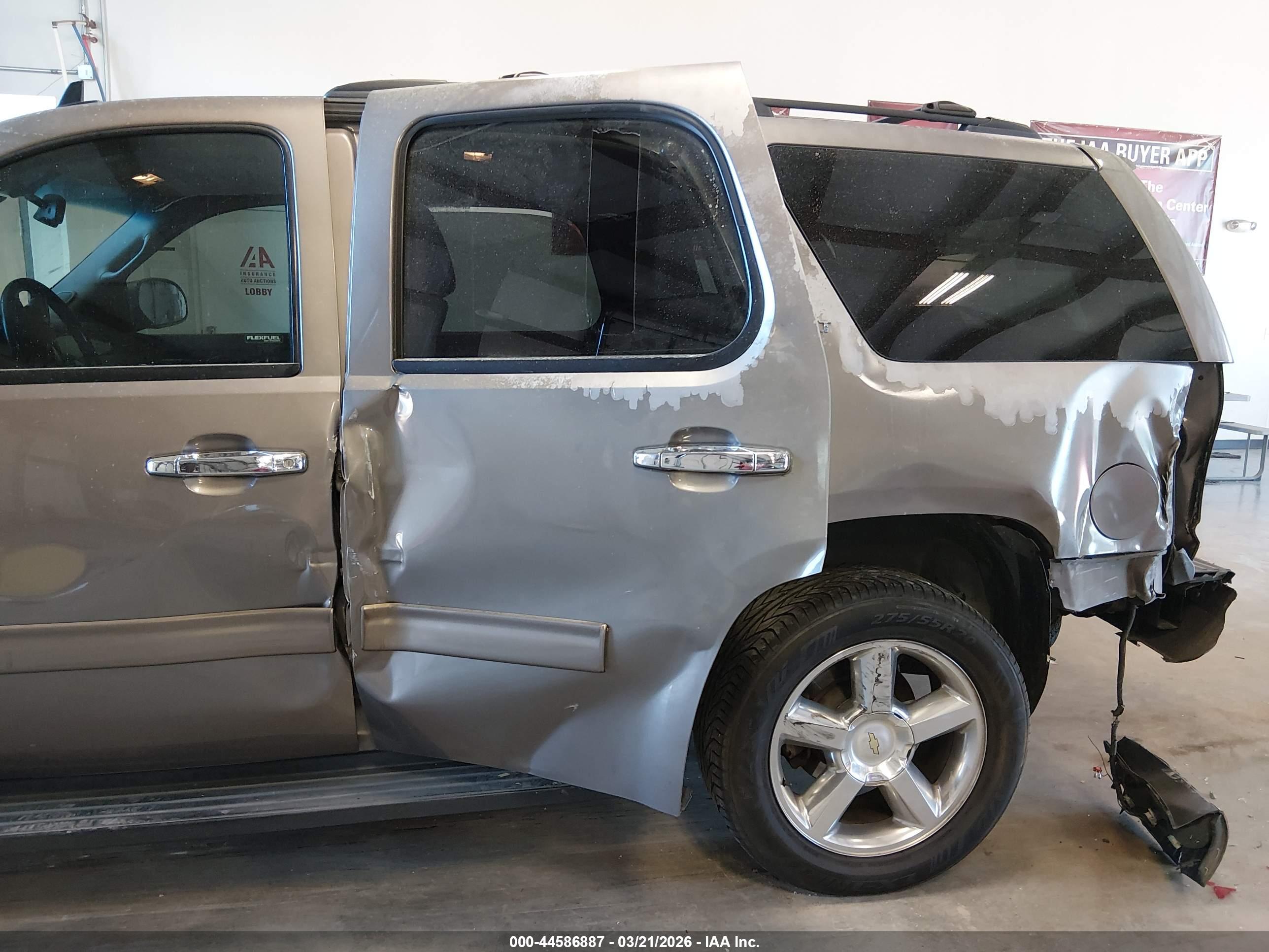 CHEVROLET TAHOE image 6