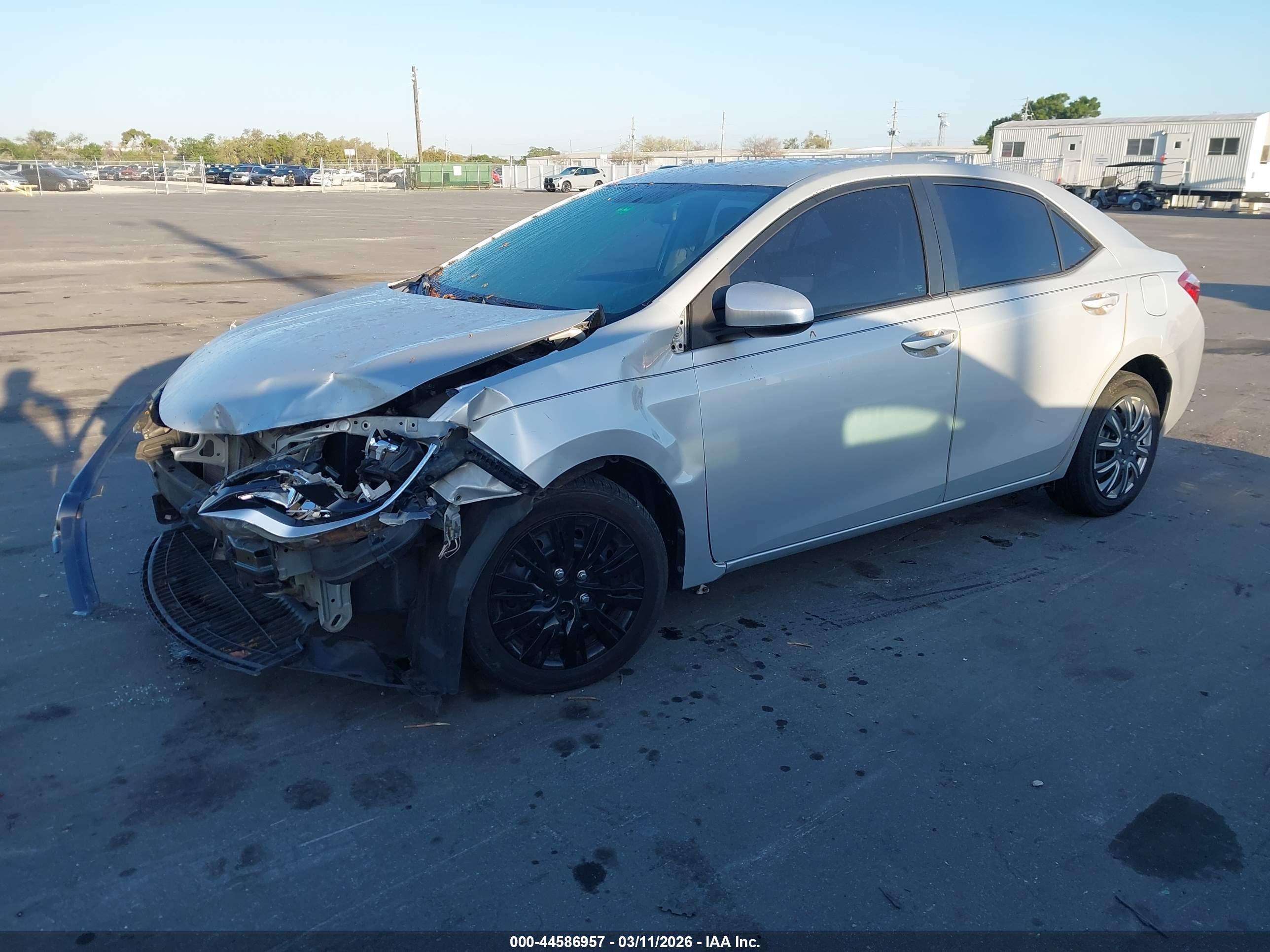 TOYOTA COROLLA image 2