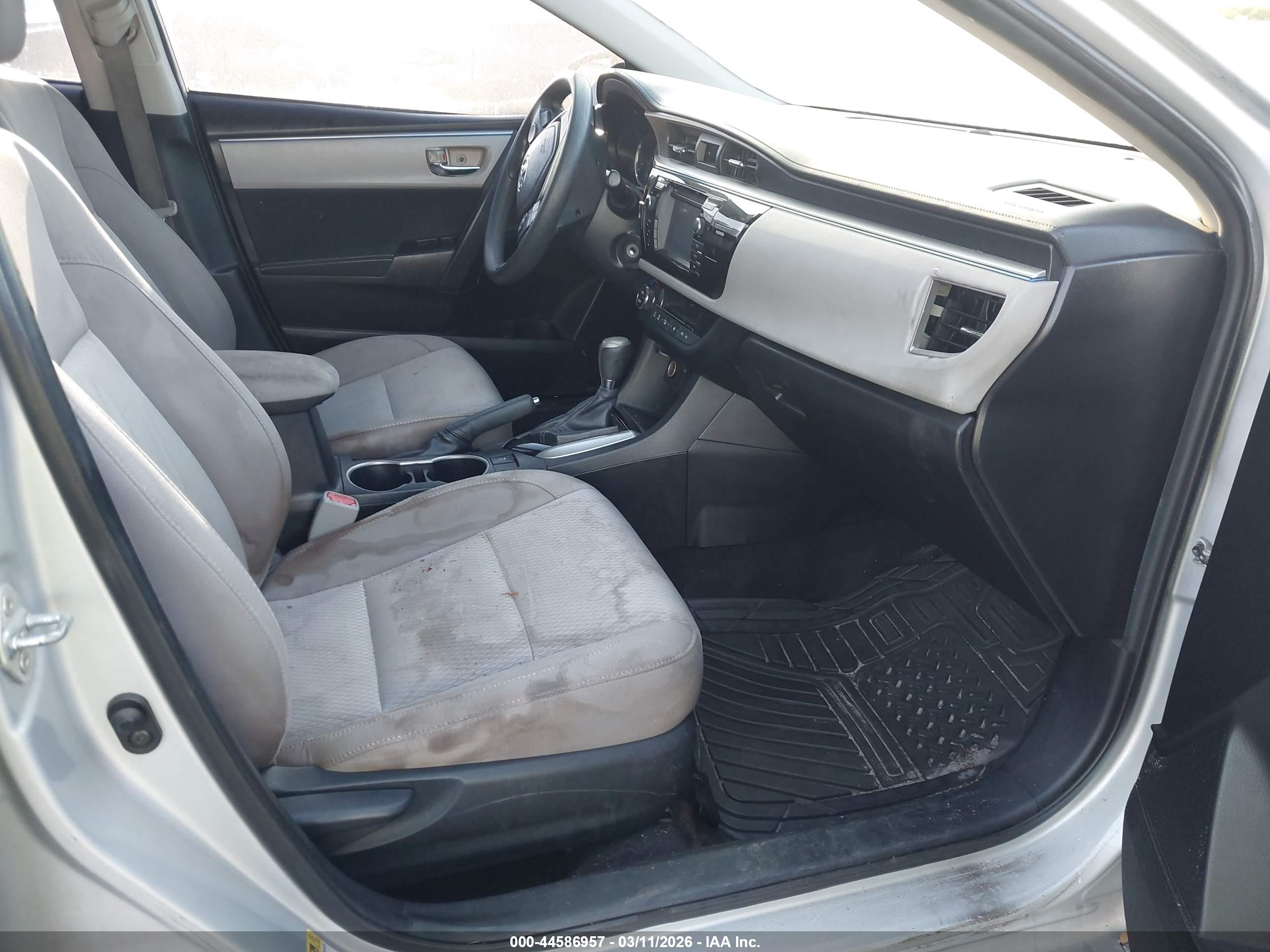 TOYOTA COROLLA image 5