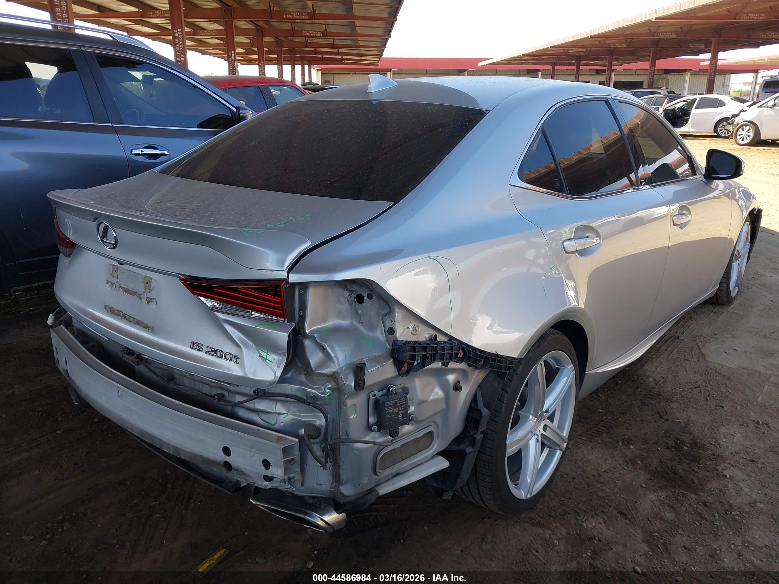 LEXUS IS image 6