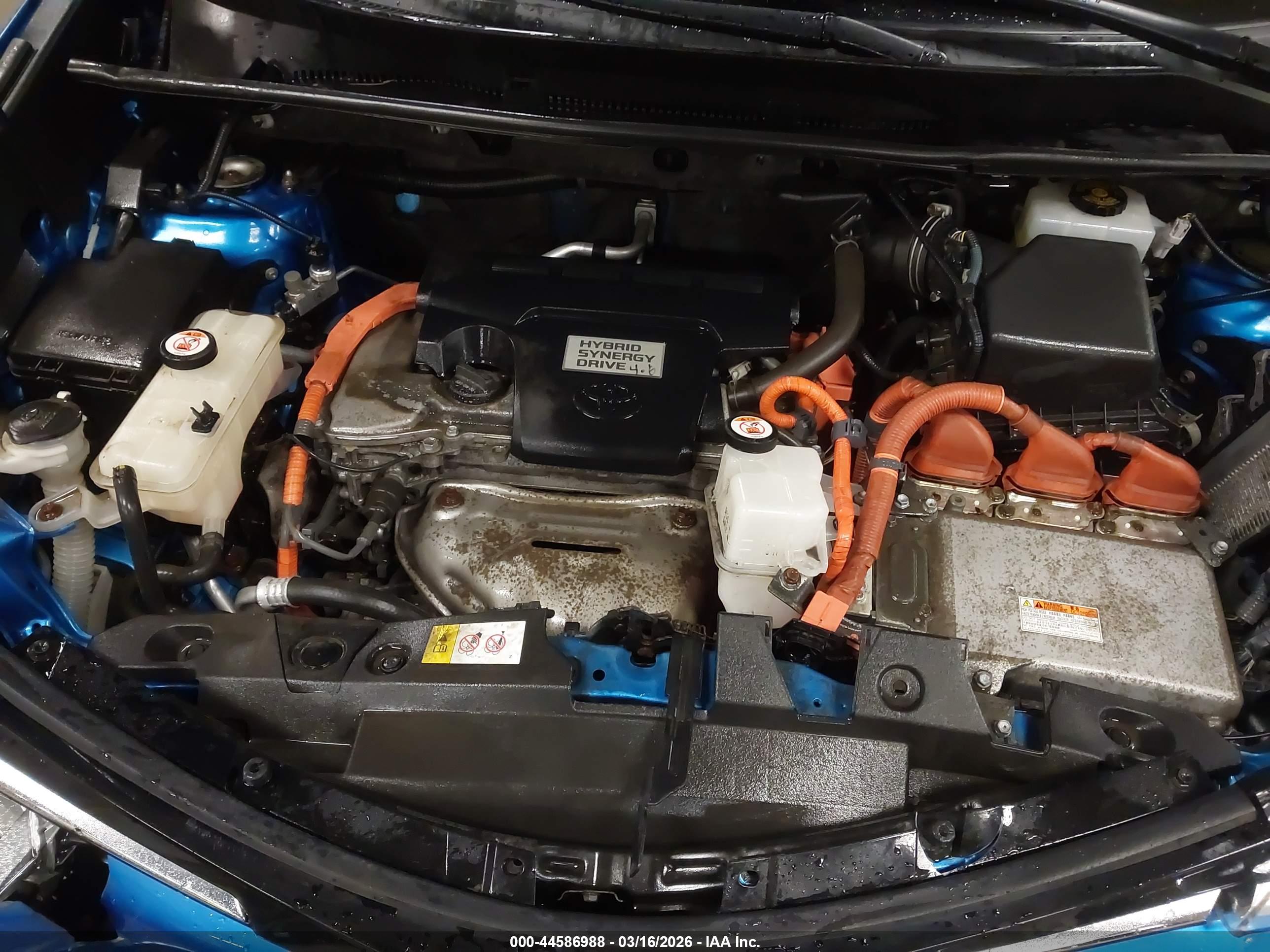 TOYOTA RAV4 image 10