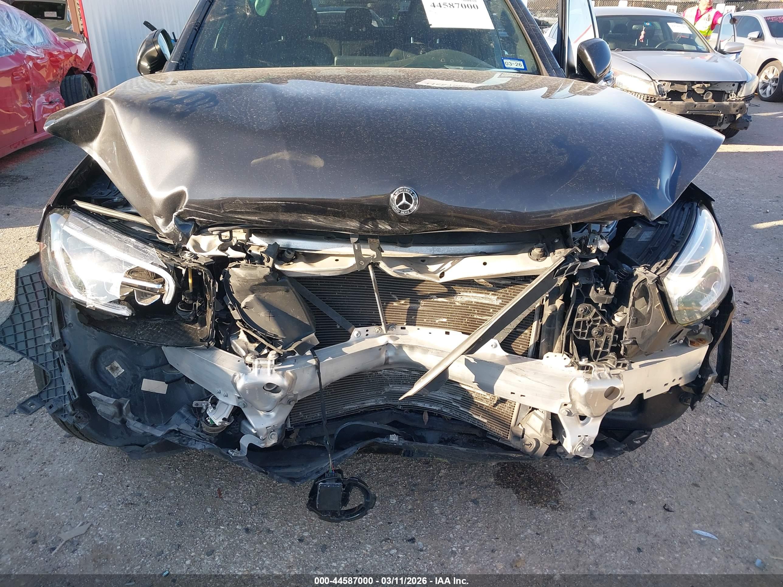 MERCEDES-BENZ GLC image 6