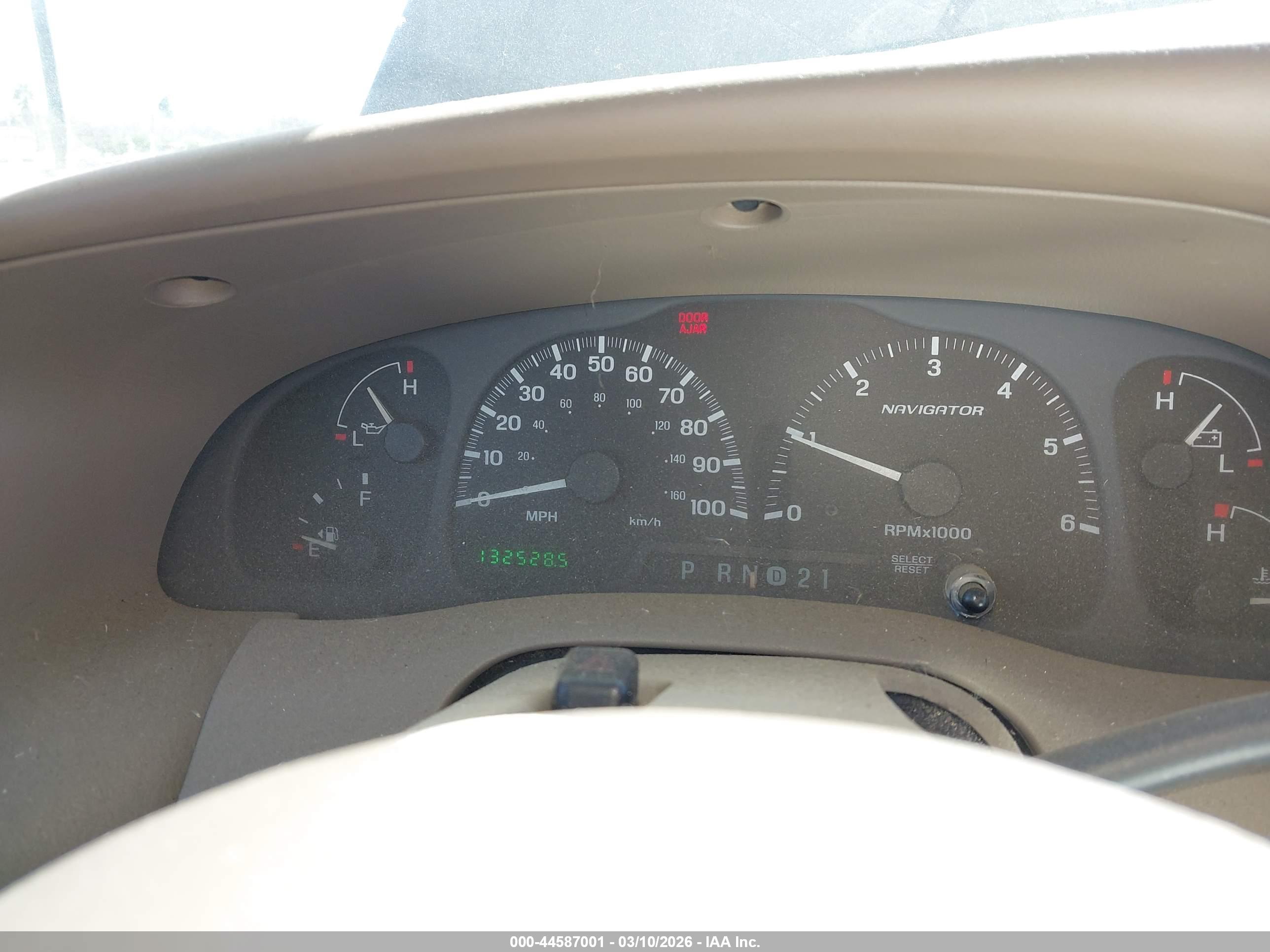 LINCOLN NAVIGATOR image 7