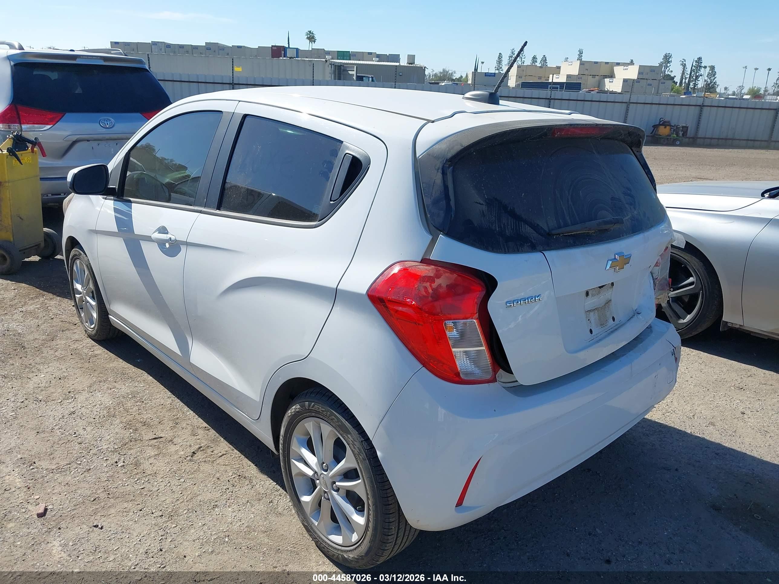 CHEVROLET SPARK image 3