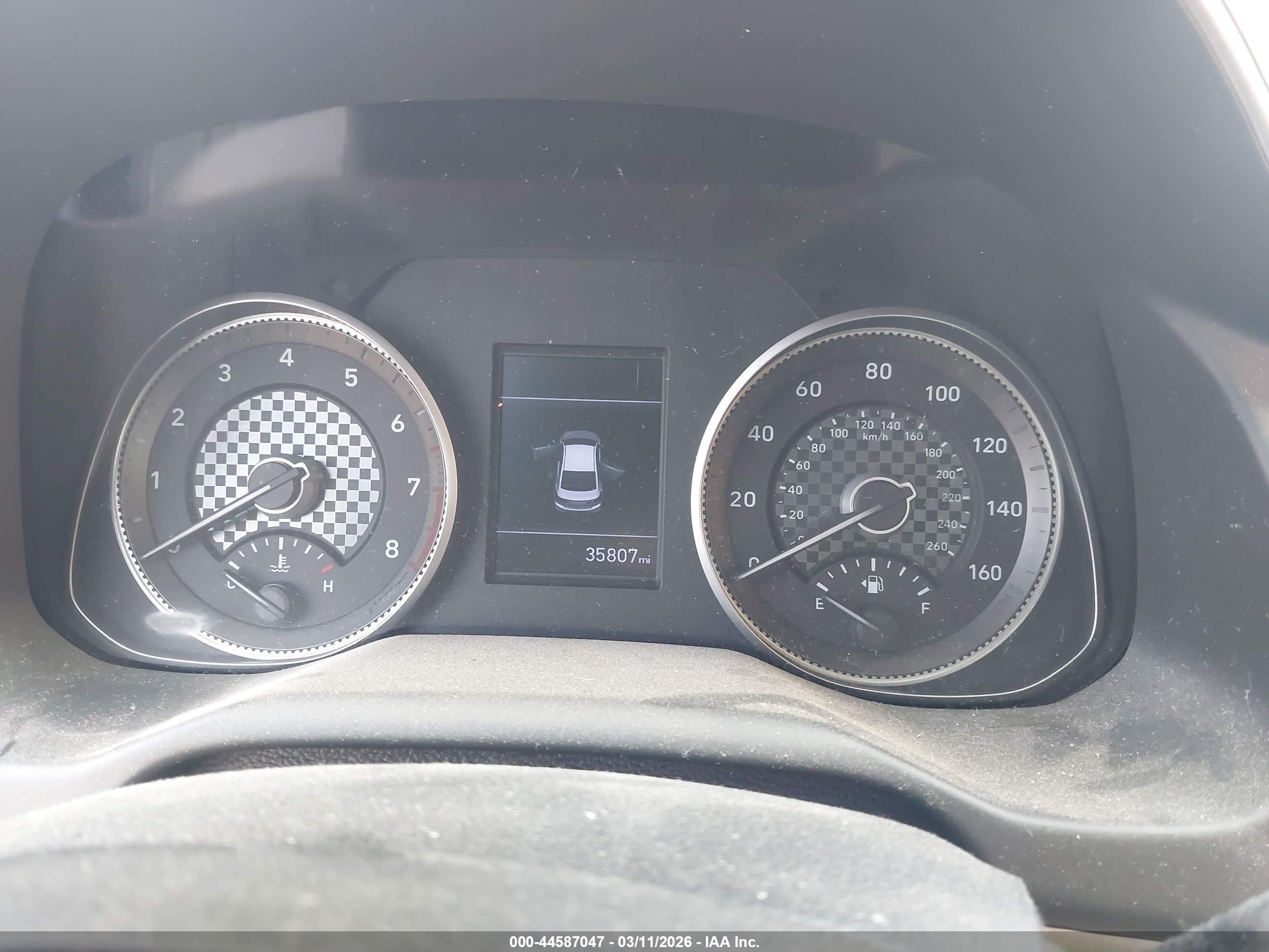 HYUNDAI ELANTRA image 7