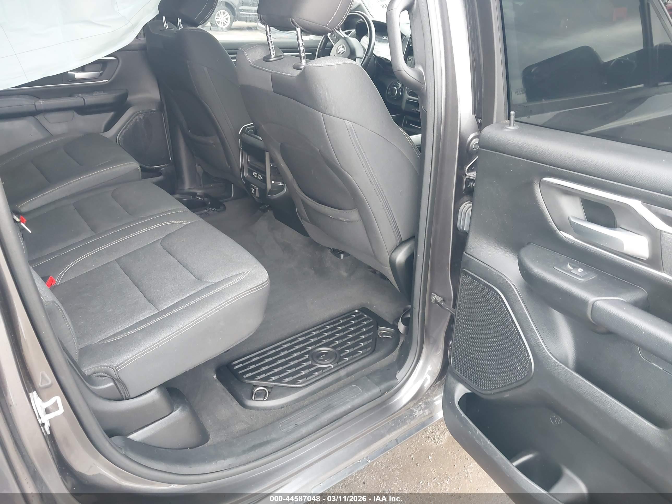 RAM 1500 image 8