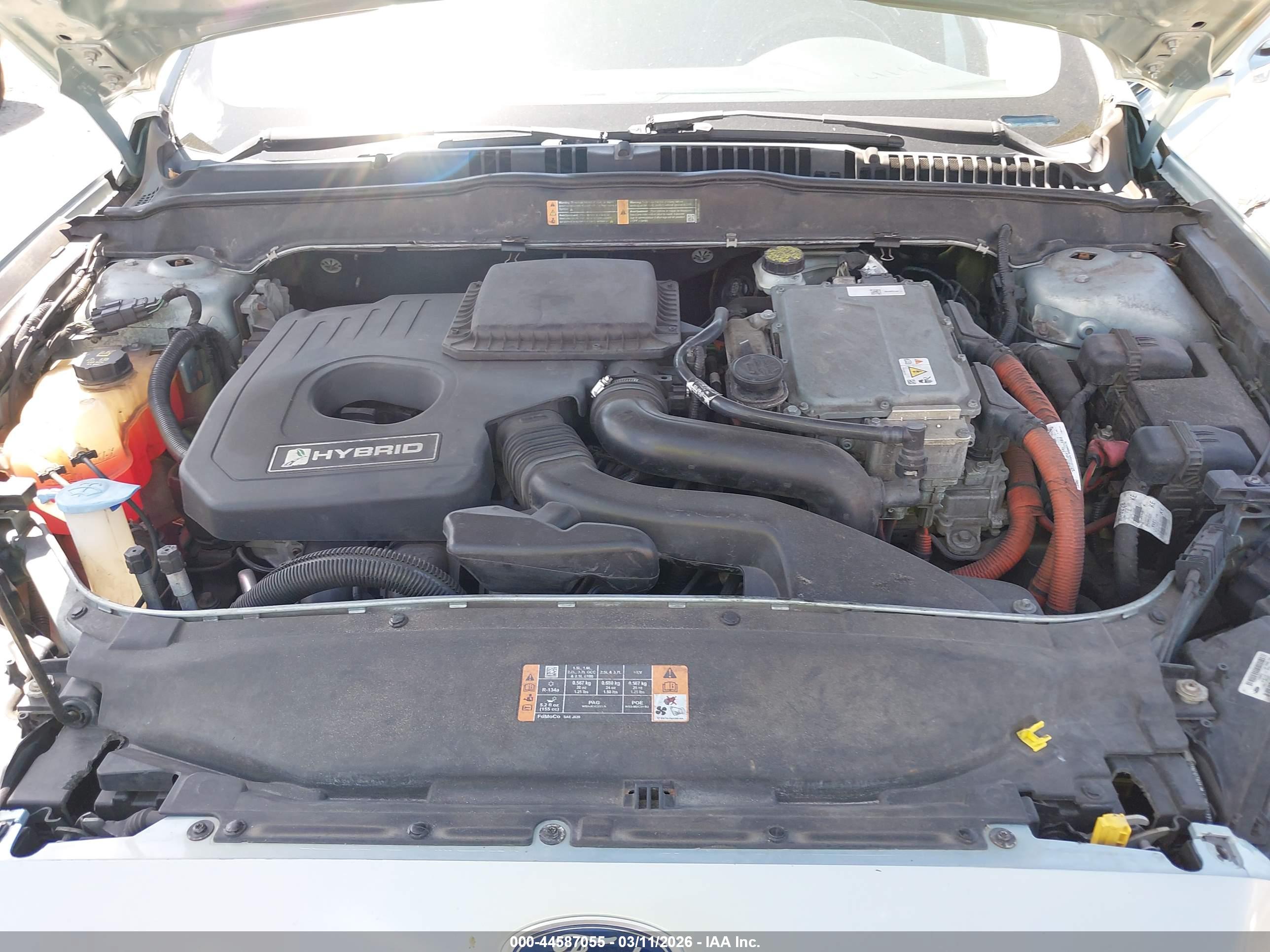 FORD FUSION image 10
