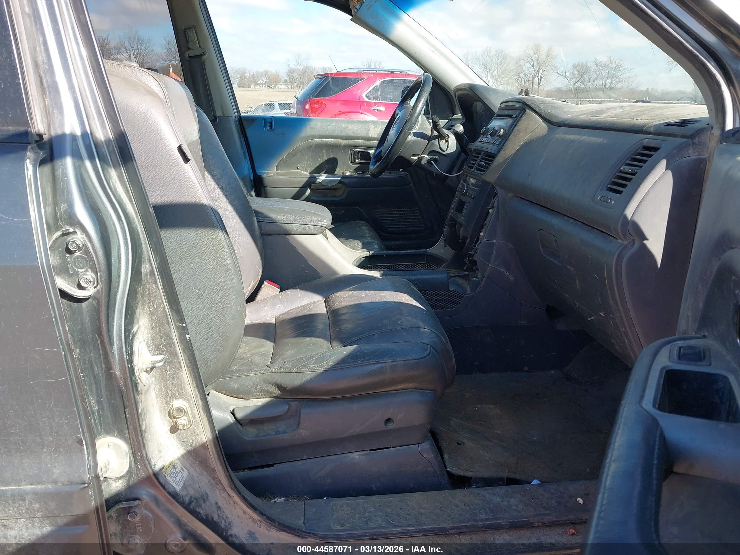 HONDA PILOT image 5
