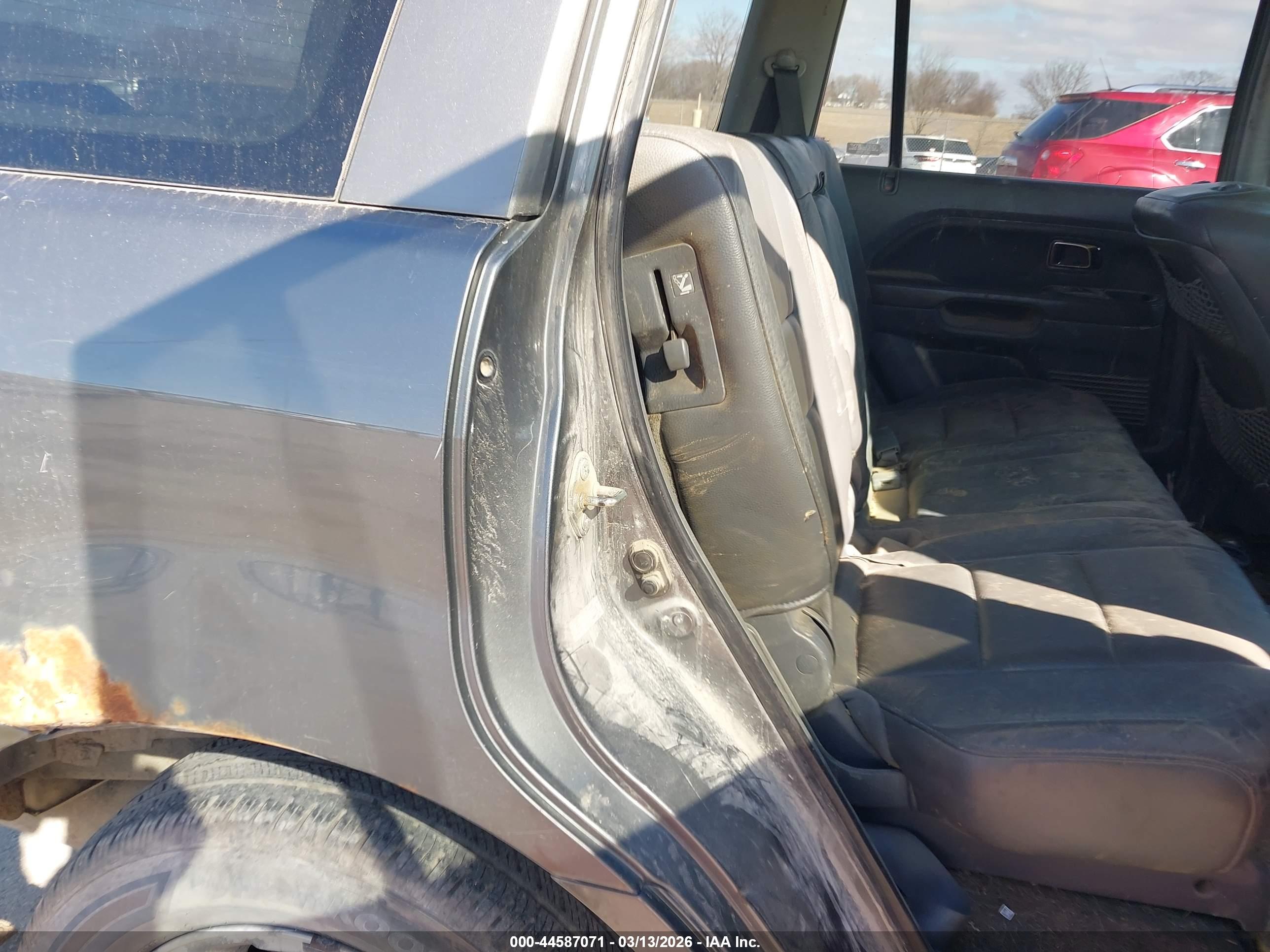 HONDA PILOT image 8