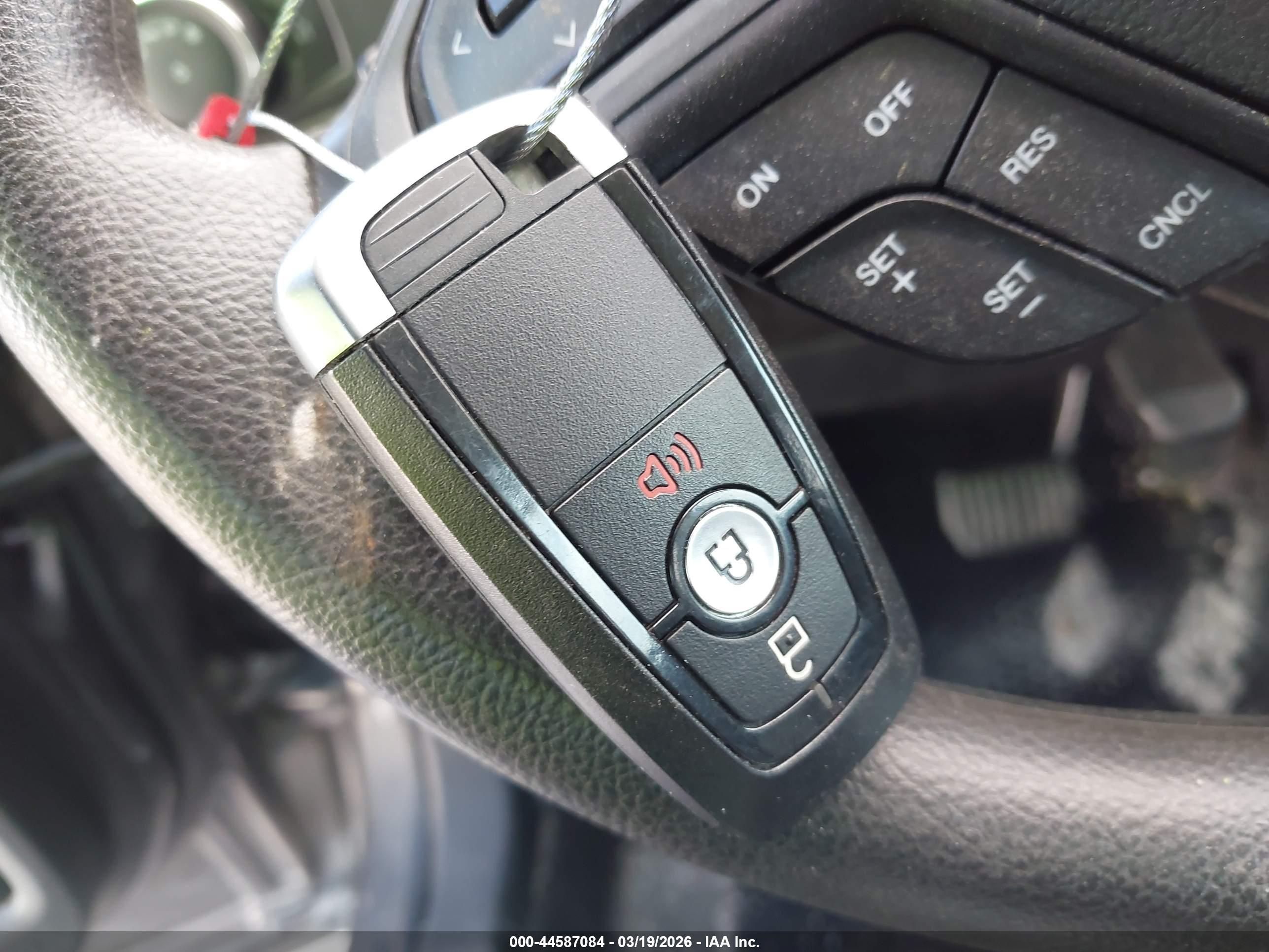 FORD EDGE image 11