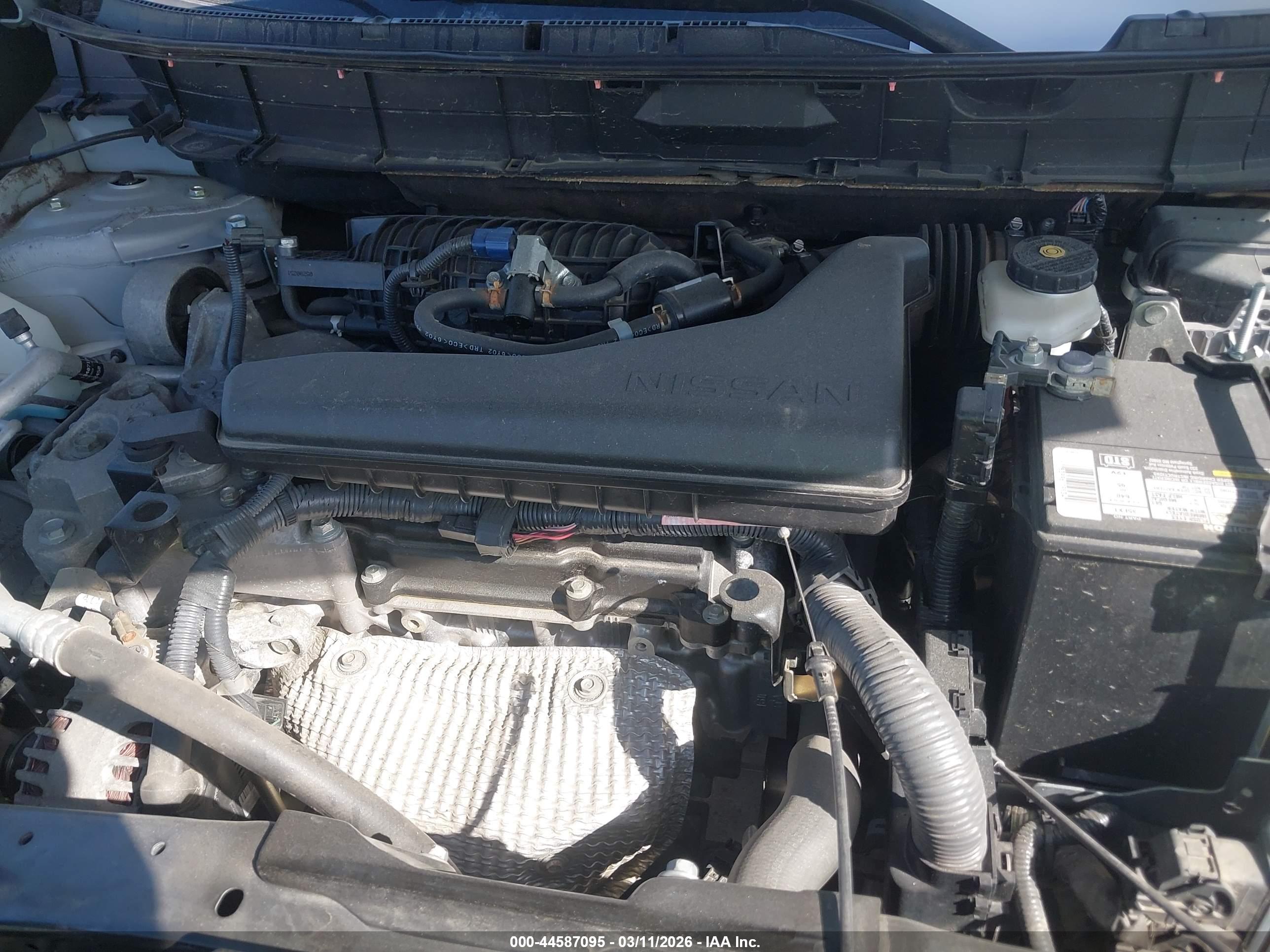 NISSAN ROGUE image 10