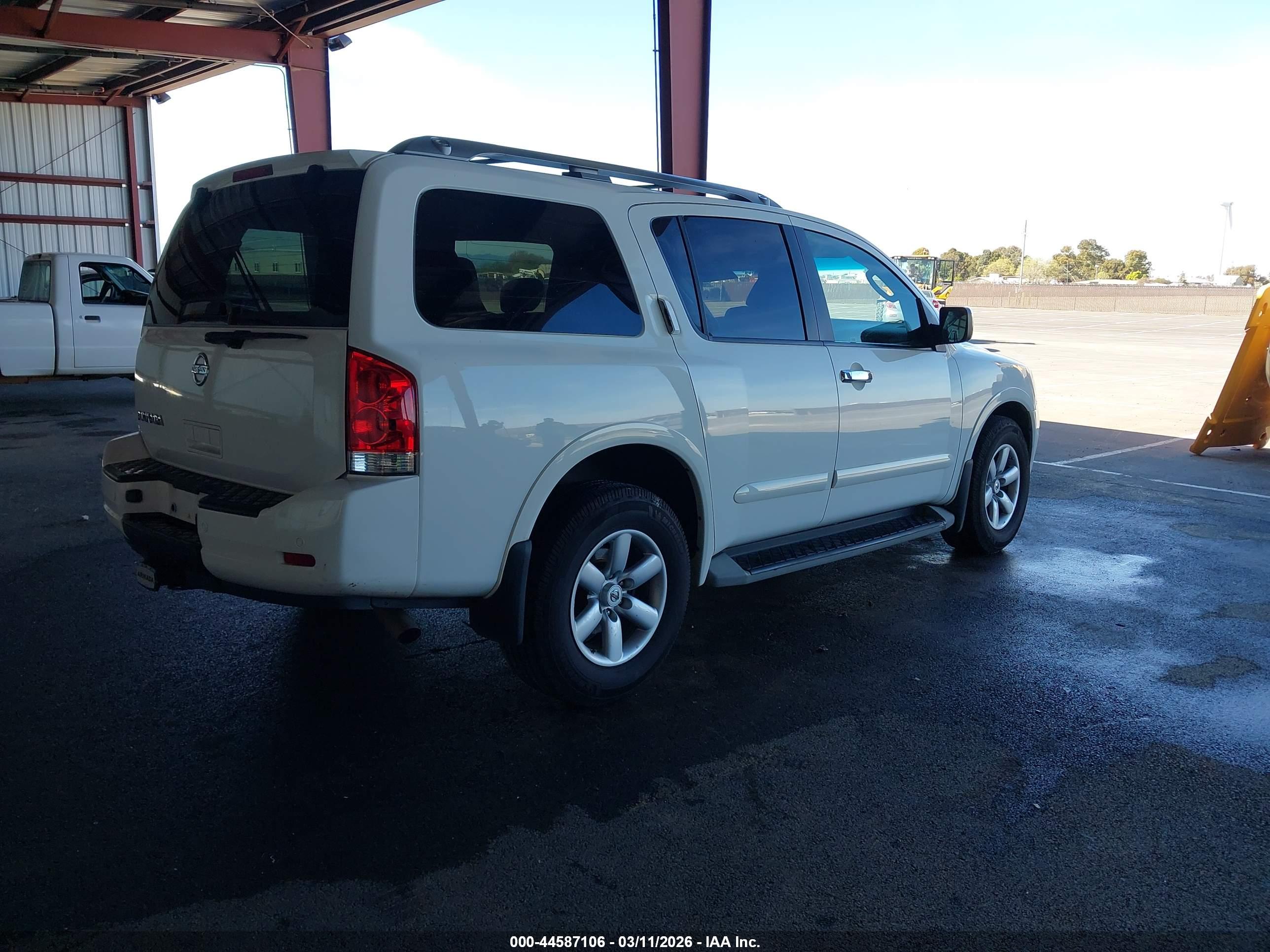 NISSAN ARMADA image 4