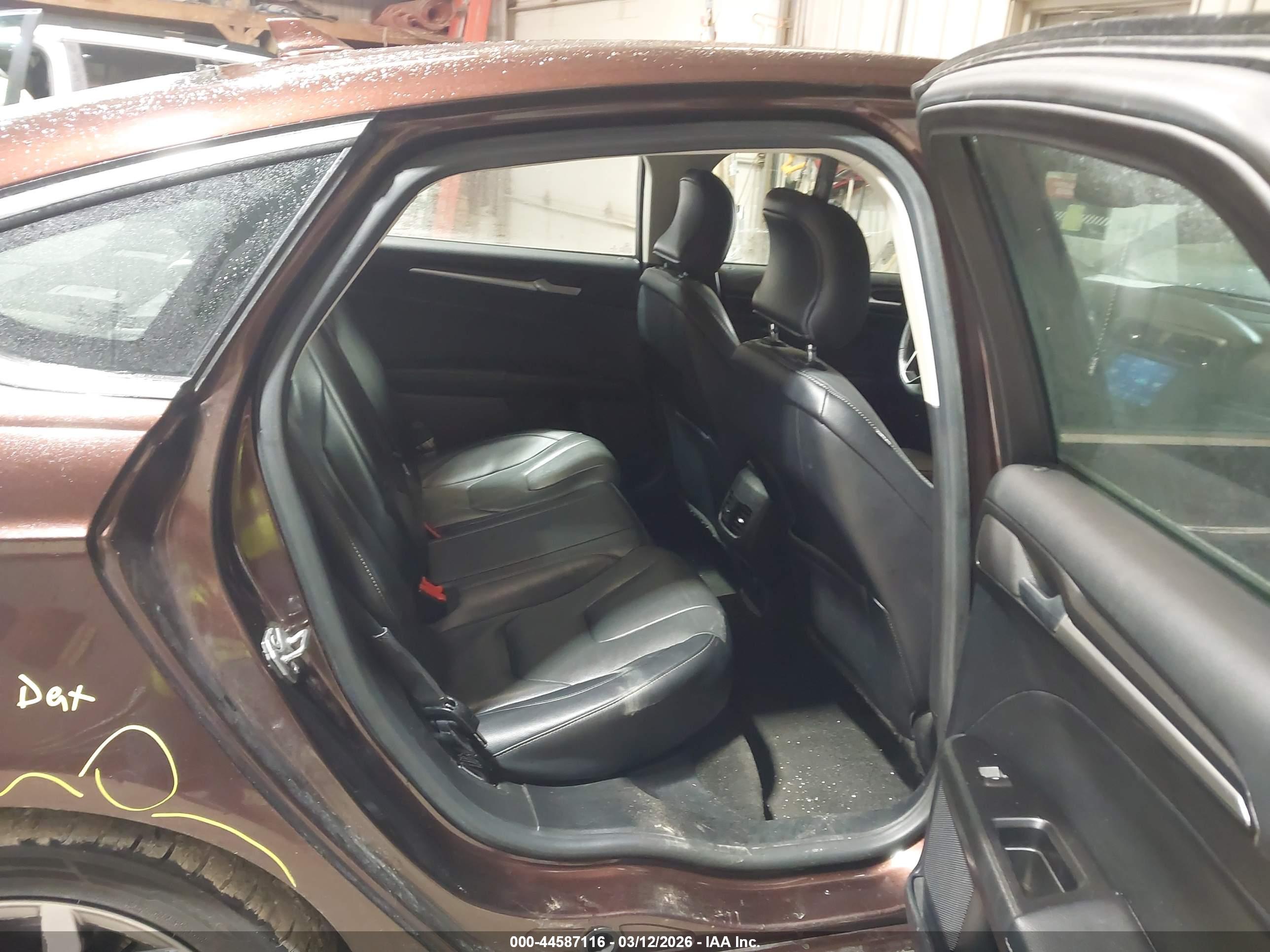FORD FUSION image 8