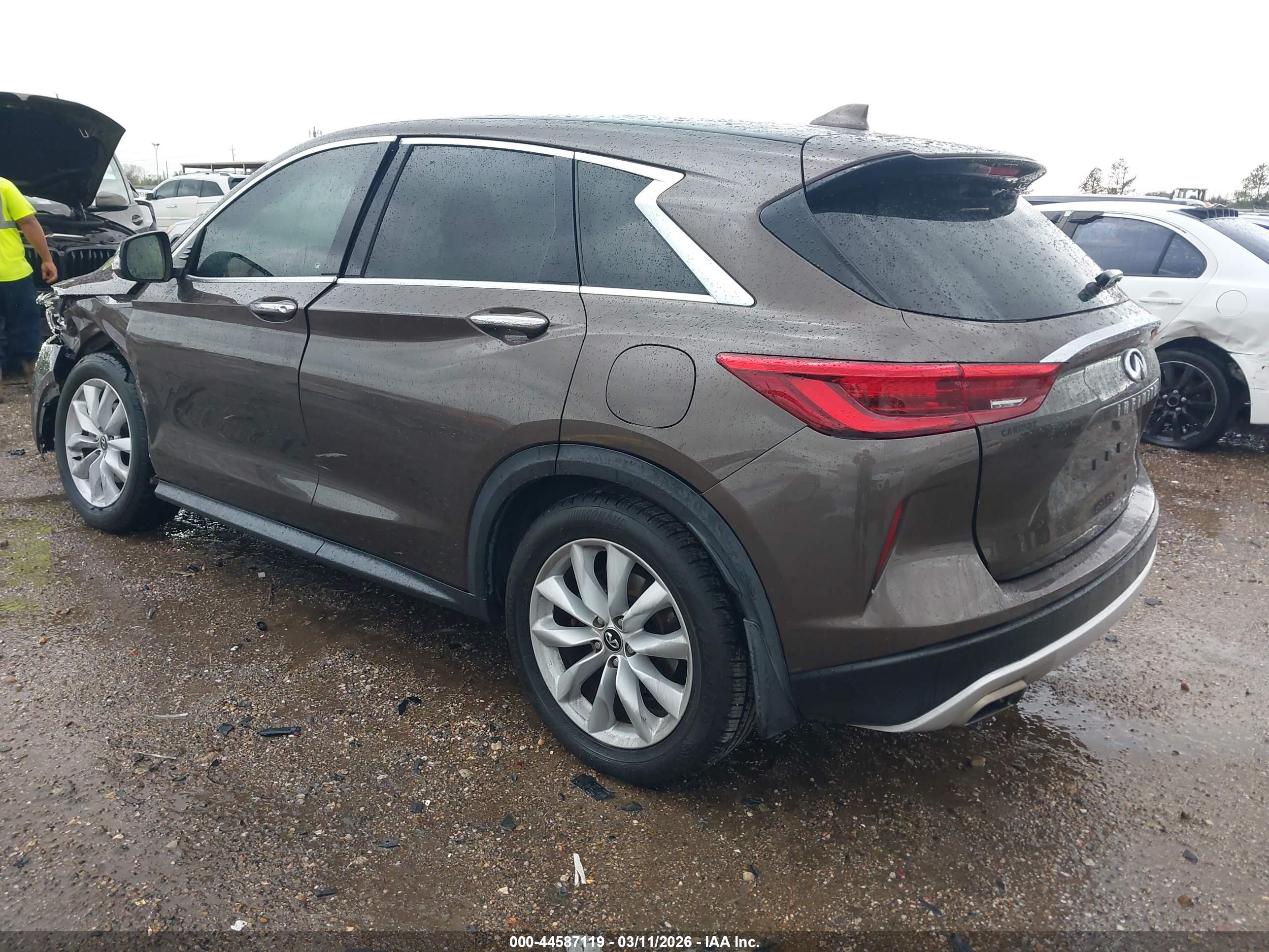 INFINITI QX50 image 3