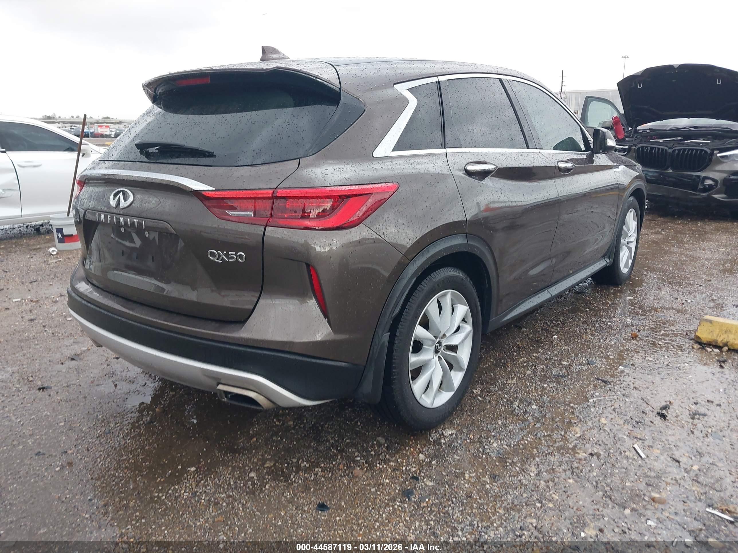 INFINITI QX50 image 4