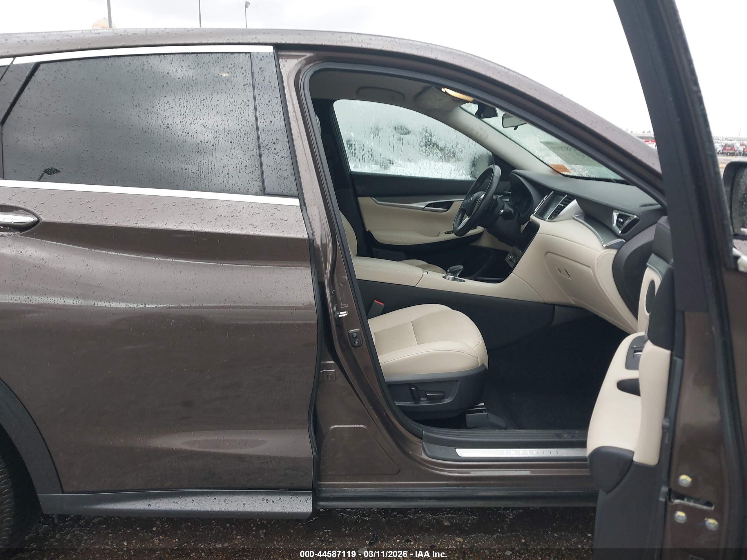 INFINITI QX50 image 5