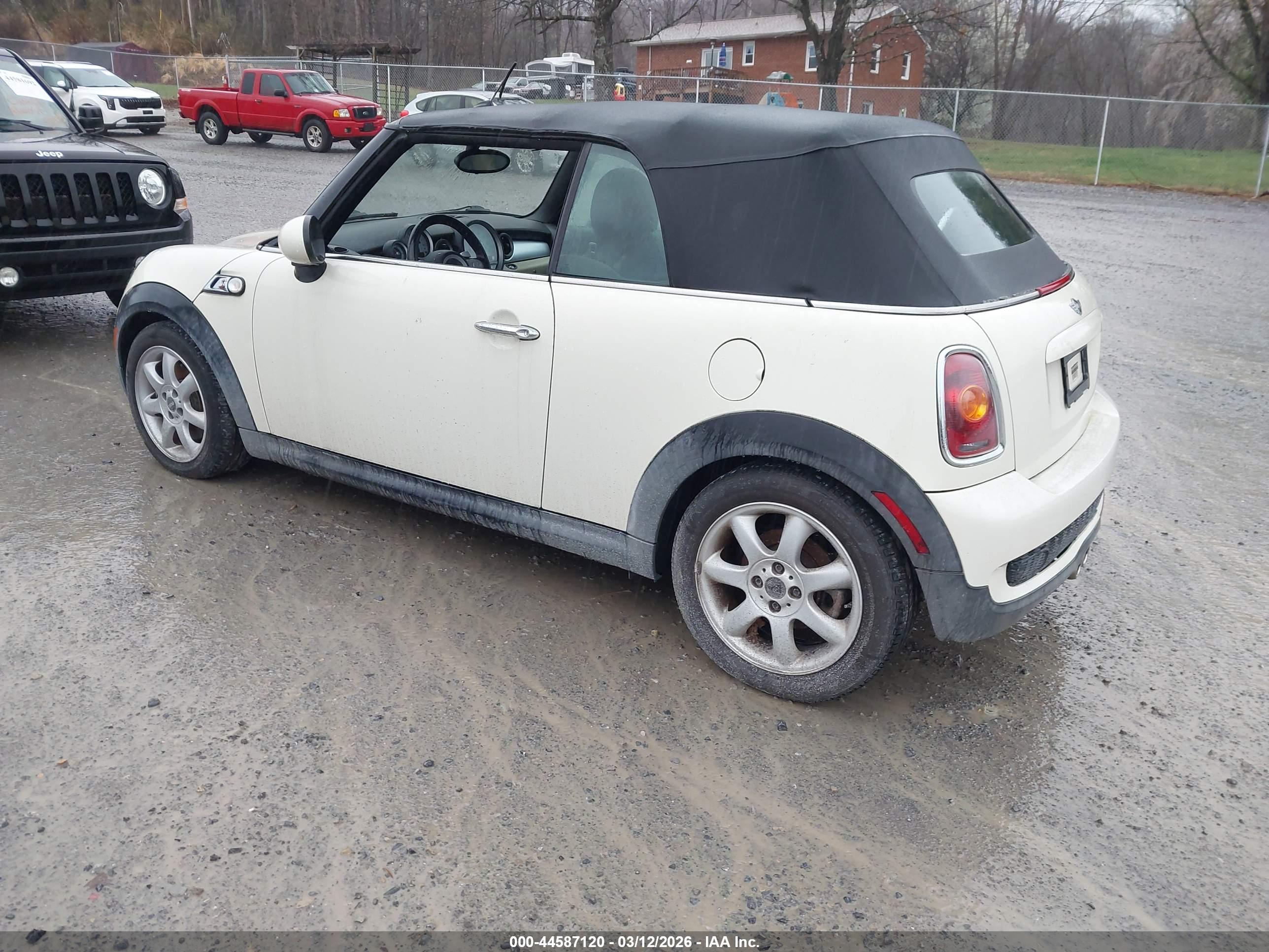 MINI COOPER image 3