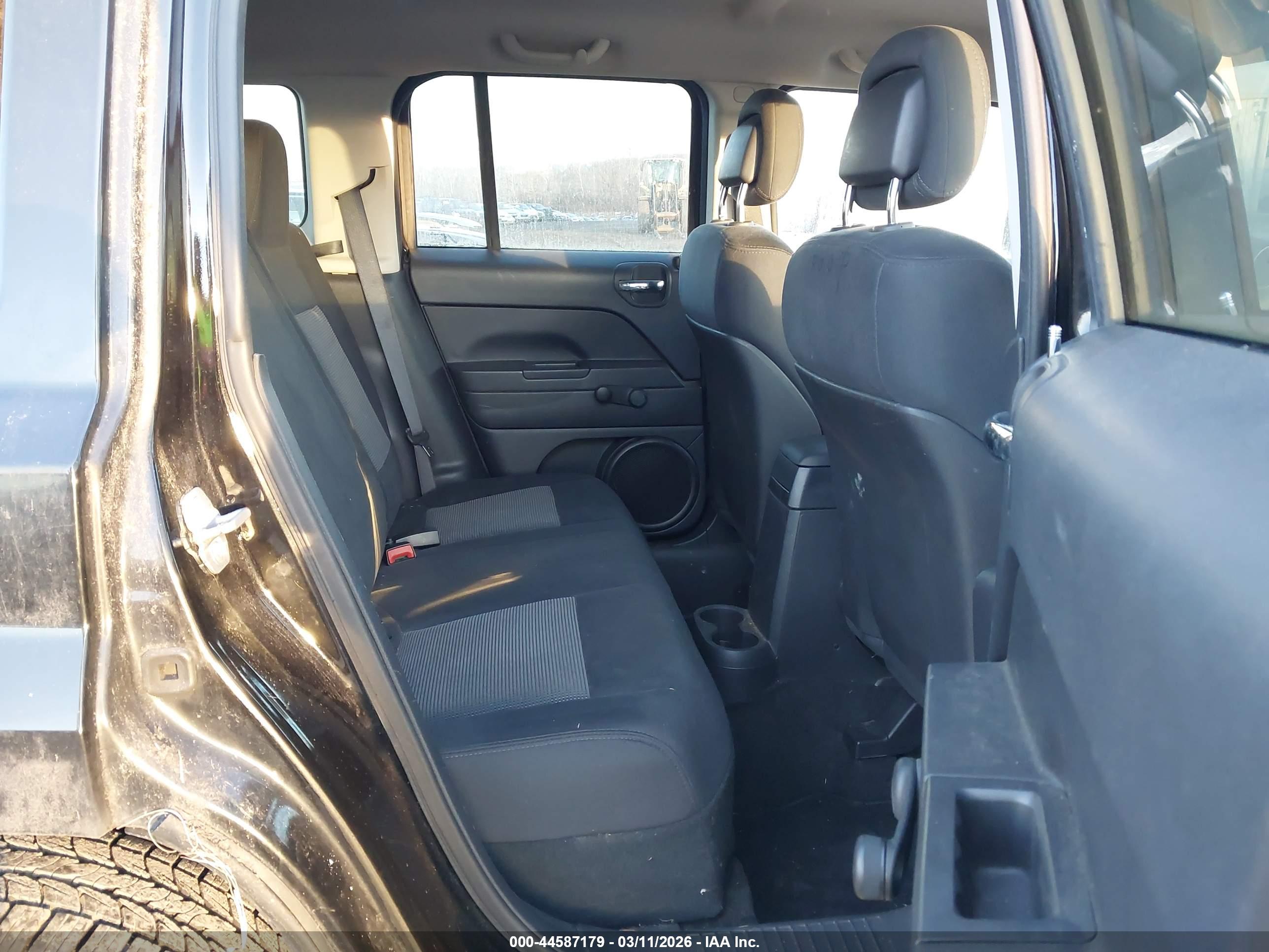 JEEP PATRIOT image 8