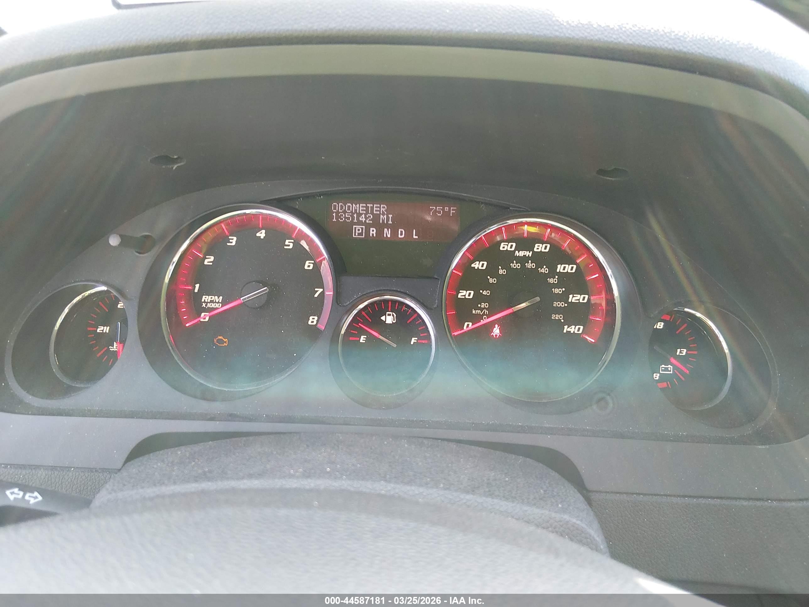 GMC ACADIA image 7