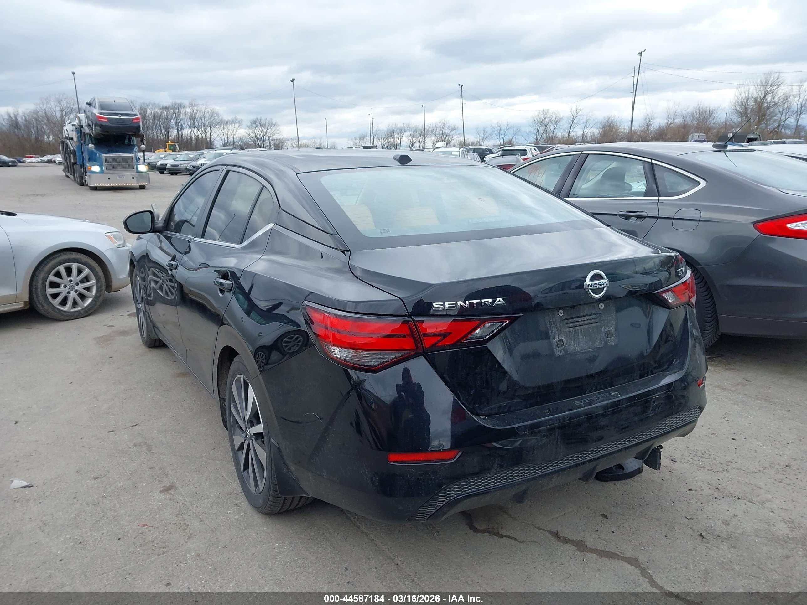 NISSAN SENTRA image 3