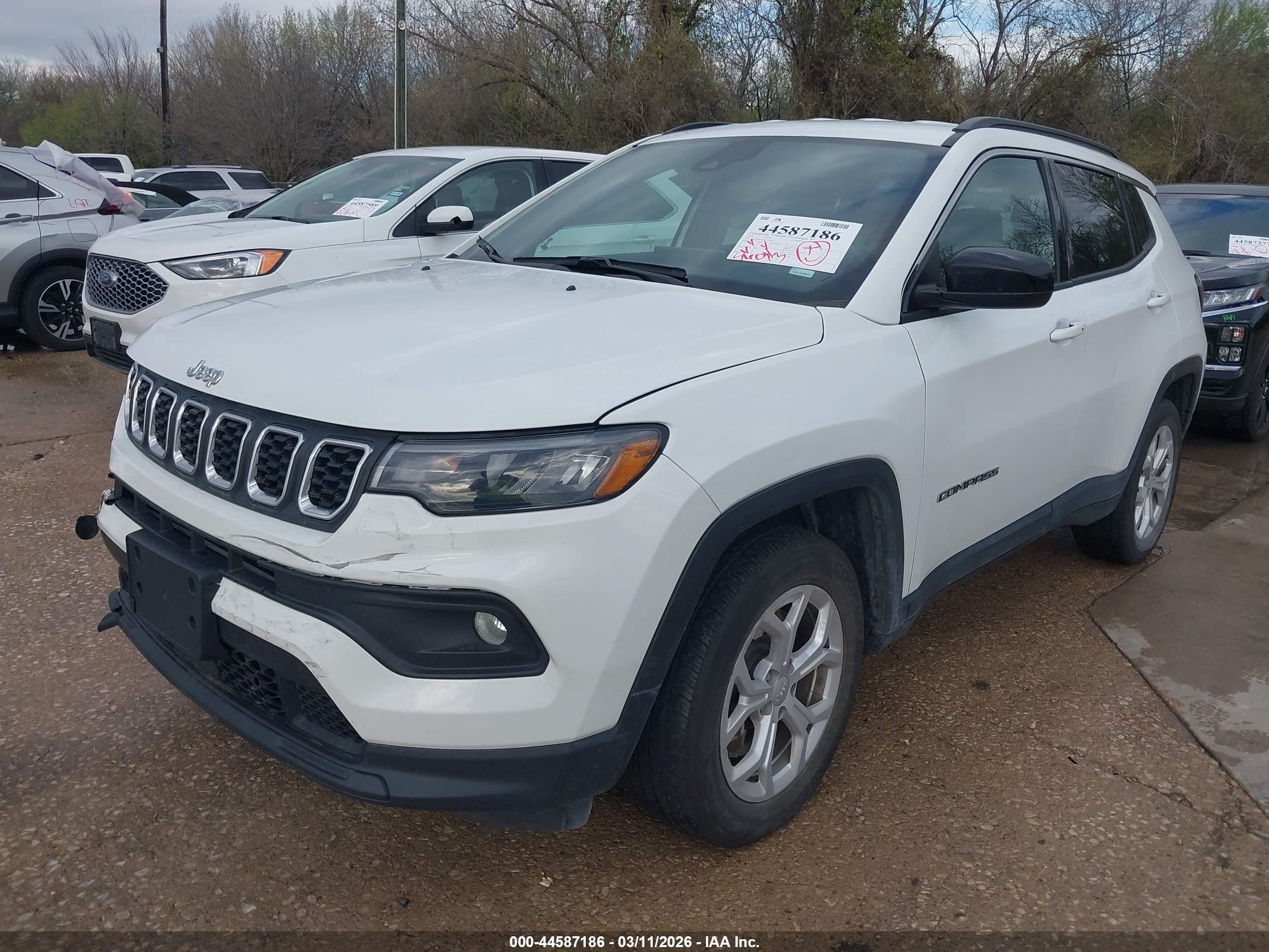 JEEP COMPASS image 2