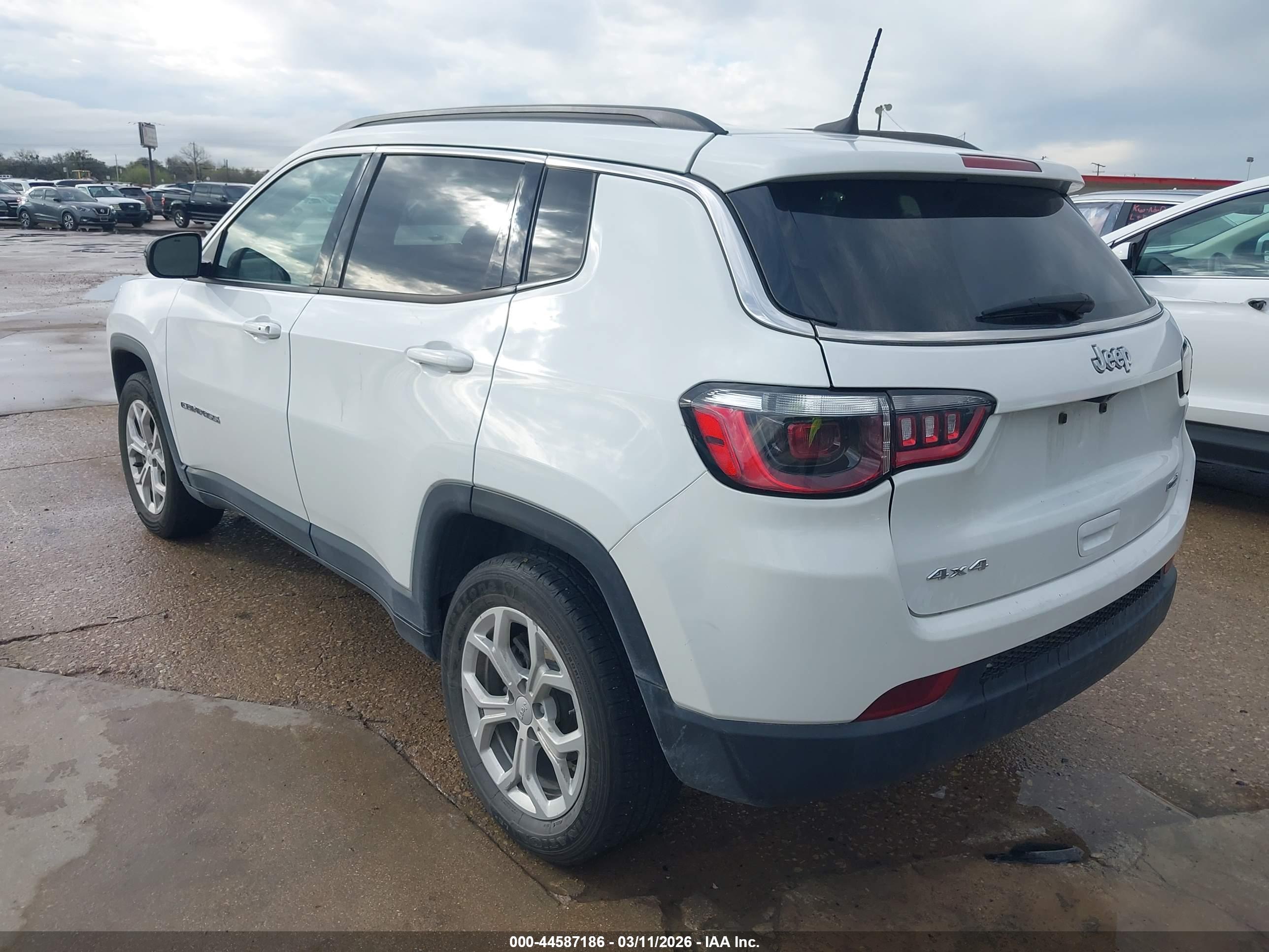 JEEP COMPASS image 3