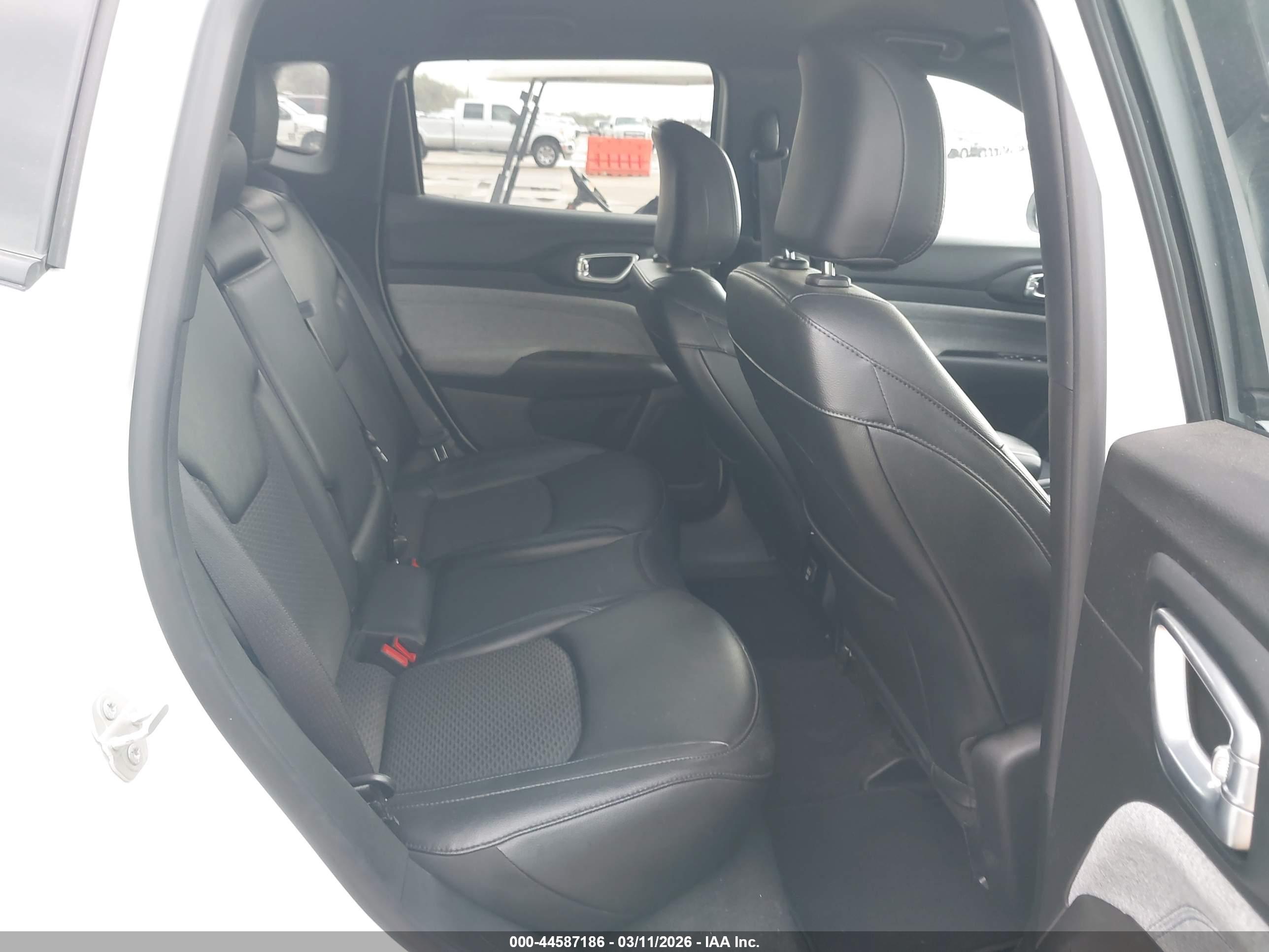 JEEP COMPASS image 8