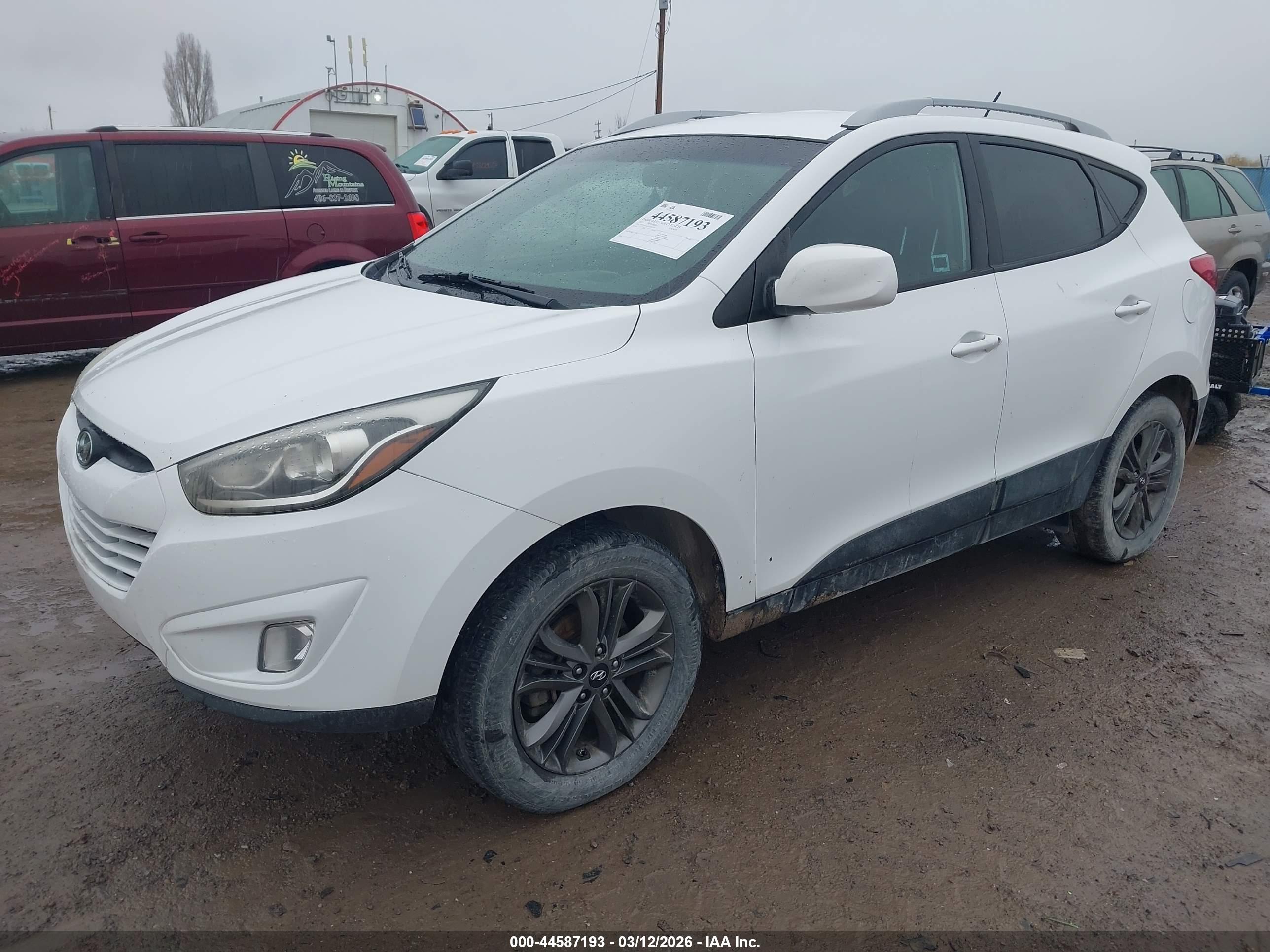 HYUNDAI TUCSON image 2