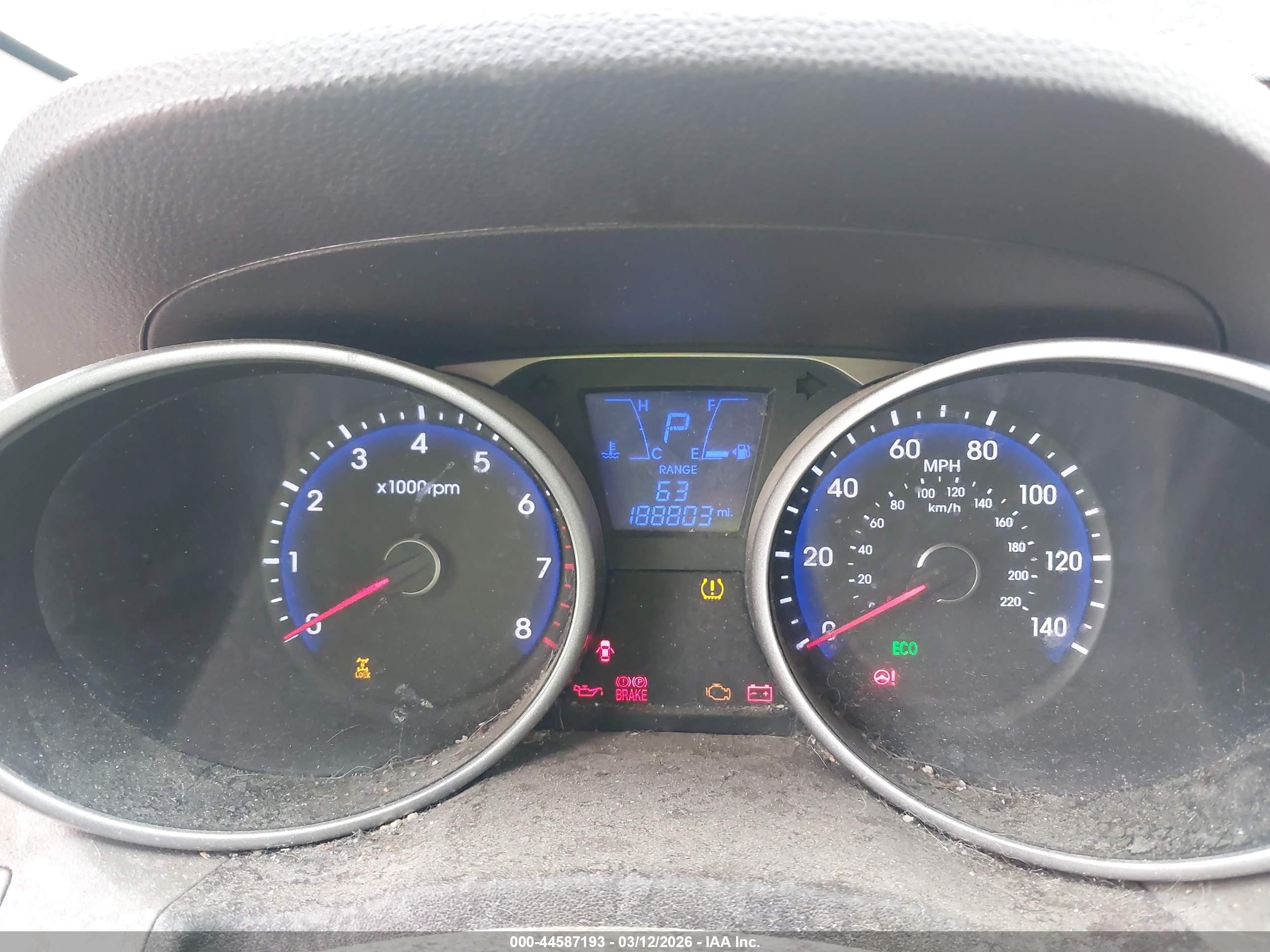 HYUNDAI TUCSON image 7