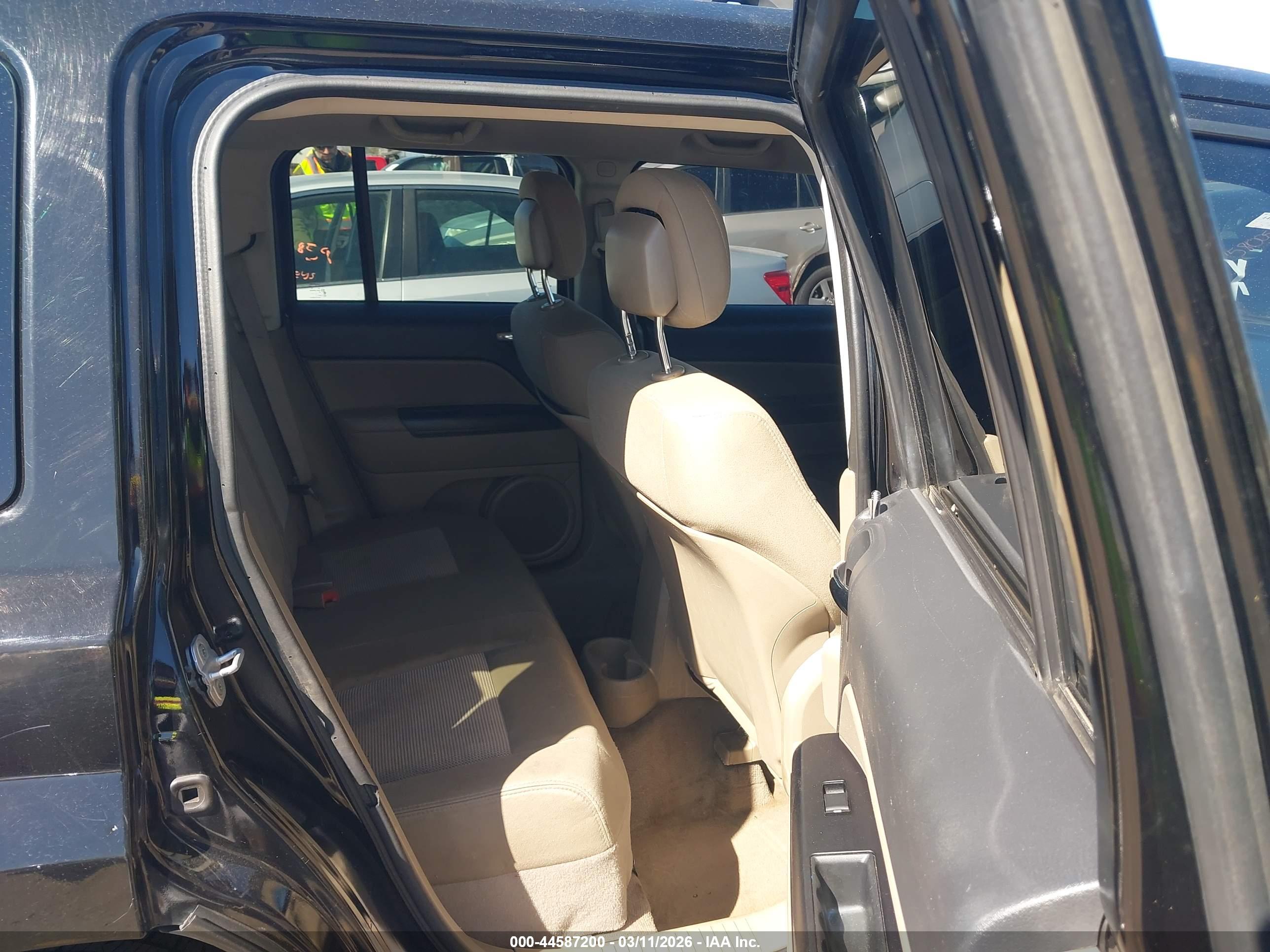JEEP PATRIOT image 8