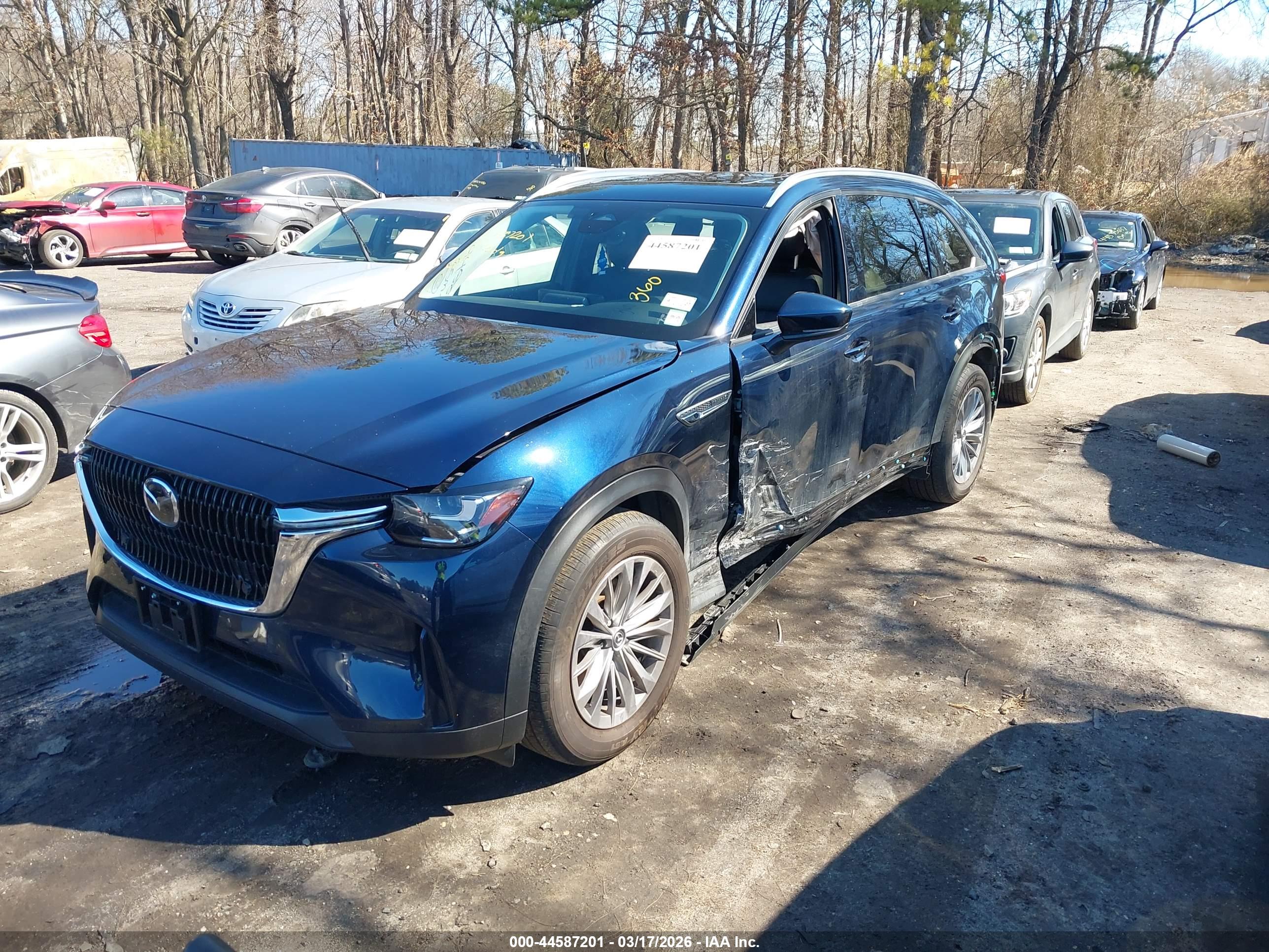 MAZDA CX-90 image 2
