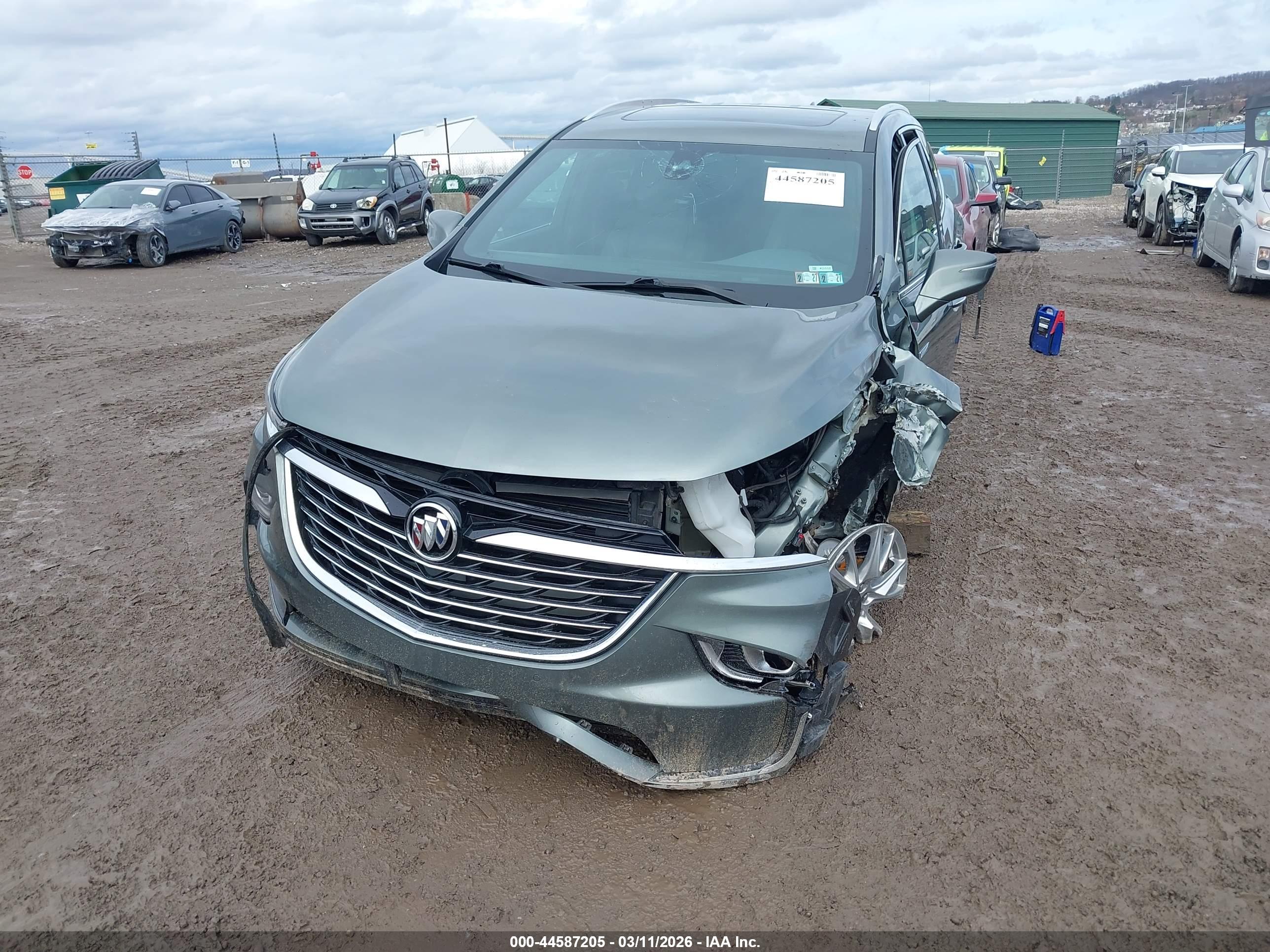 BUICK ENCLAVE image 2