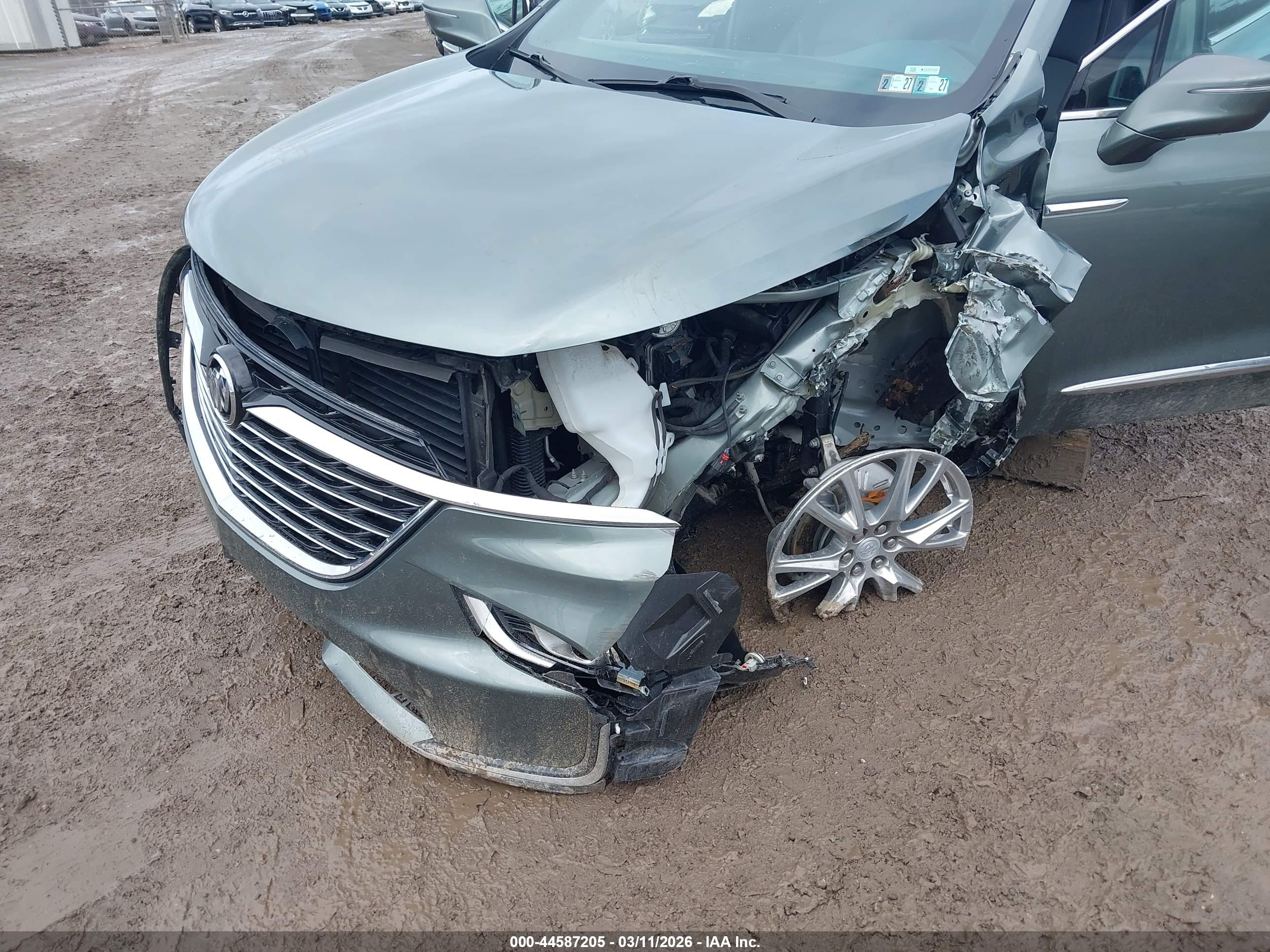 BUICK ENCLAVE image 6