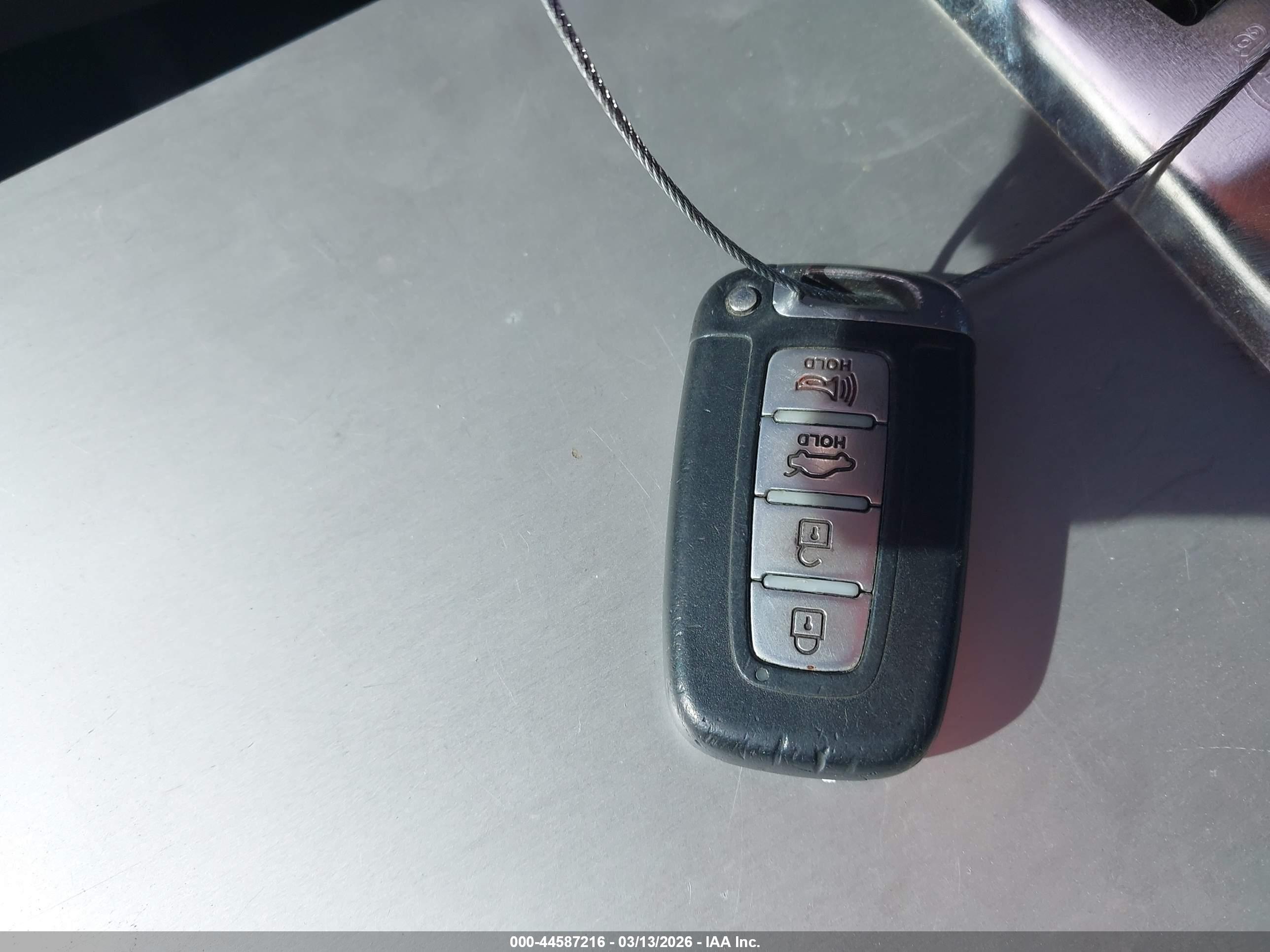 HYUNDAI SONATA image 11