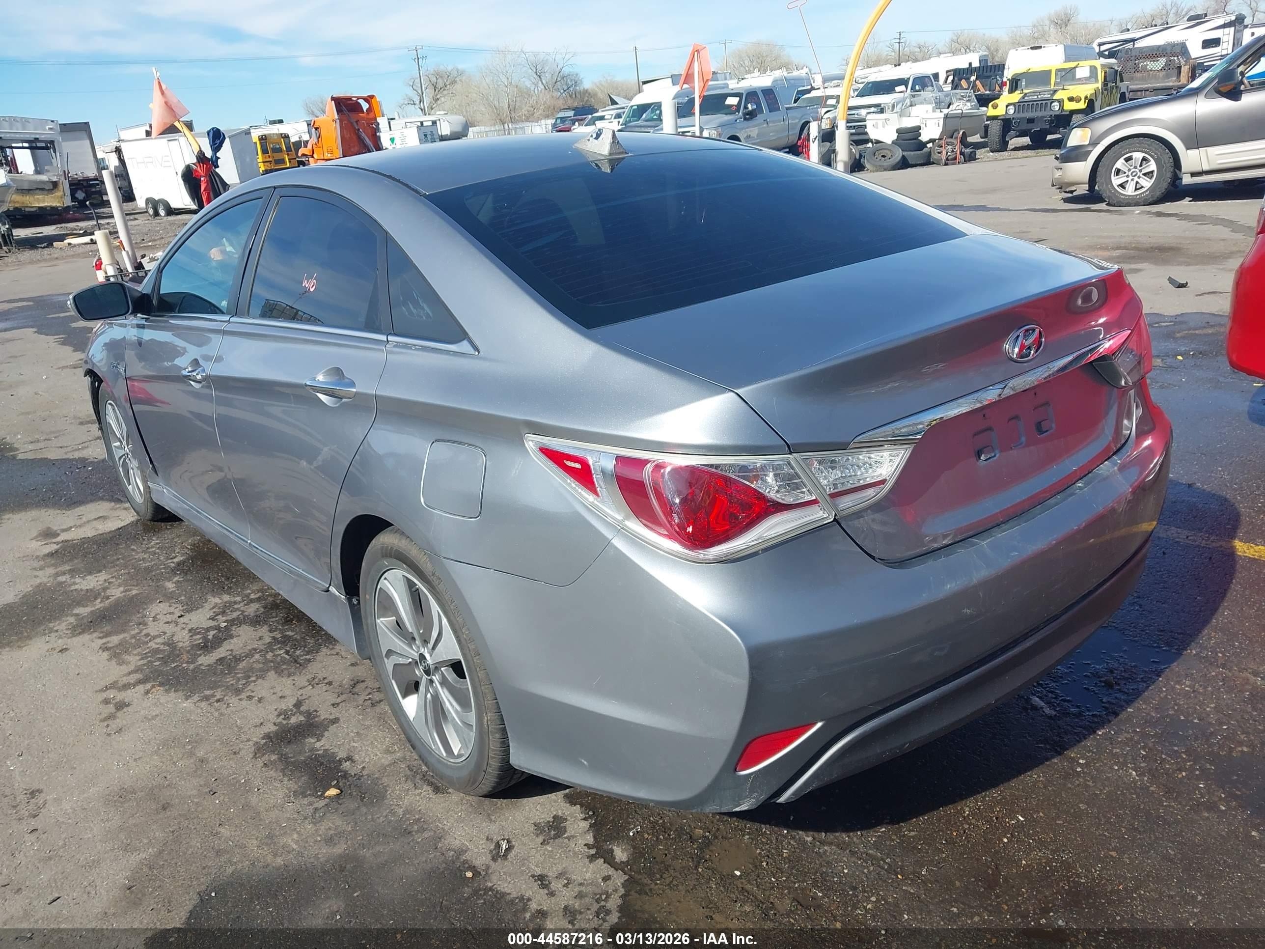 HYUNDAI SONATA image 3