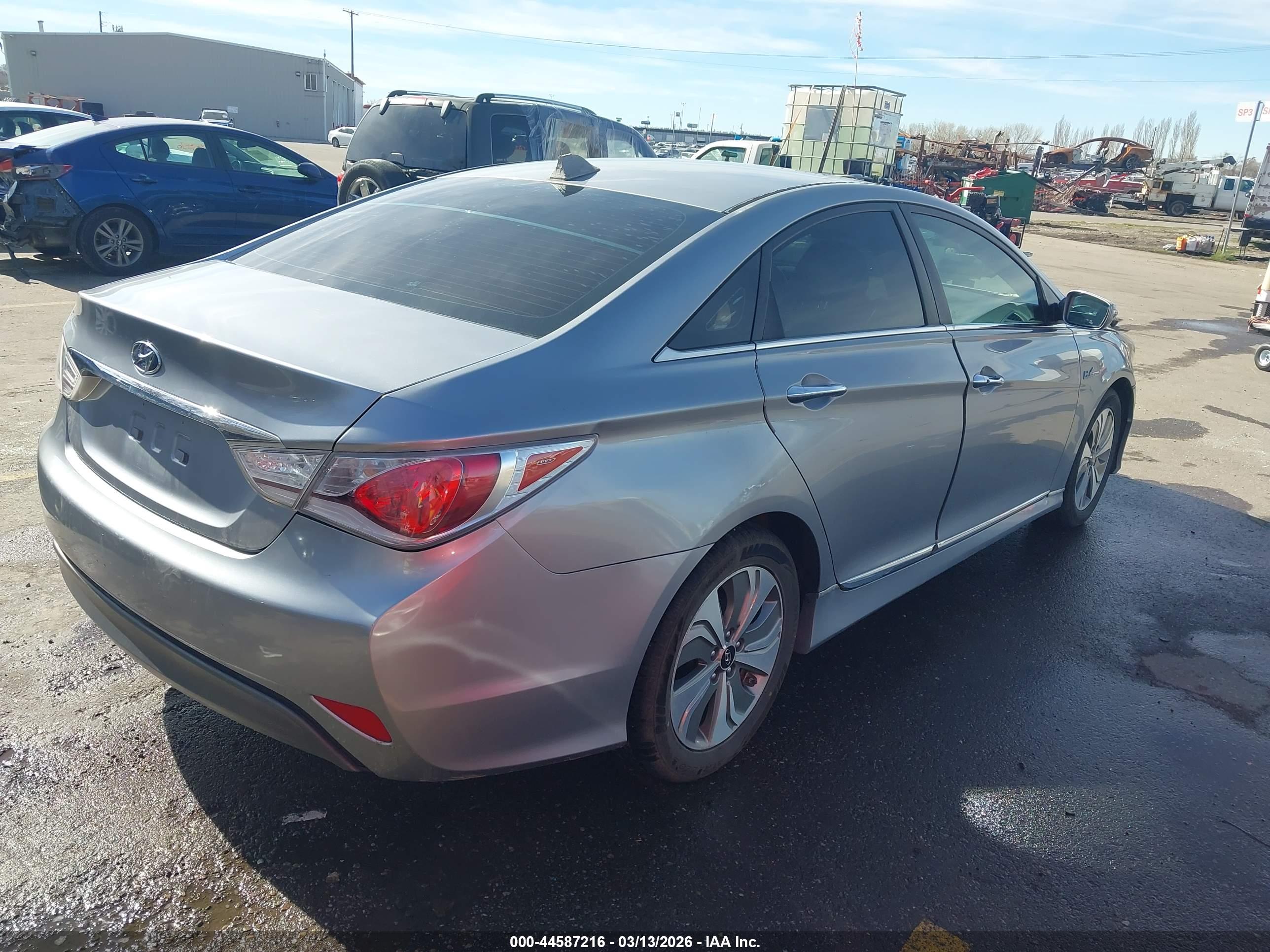HYUNDAI SONATA image 4