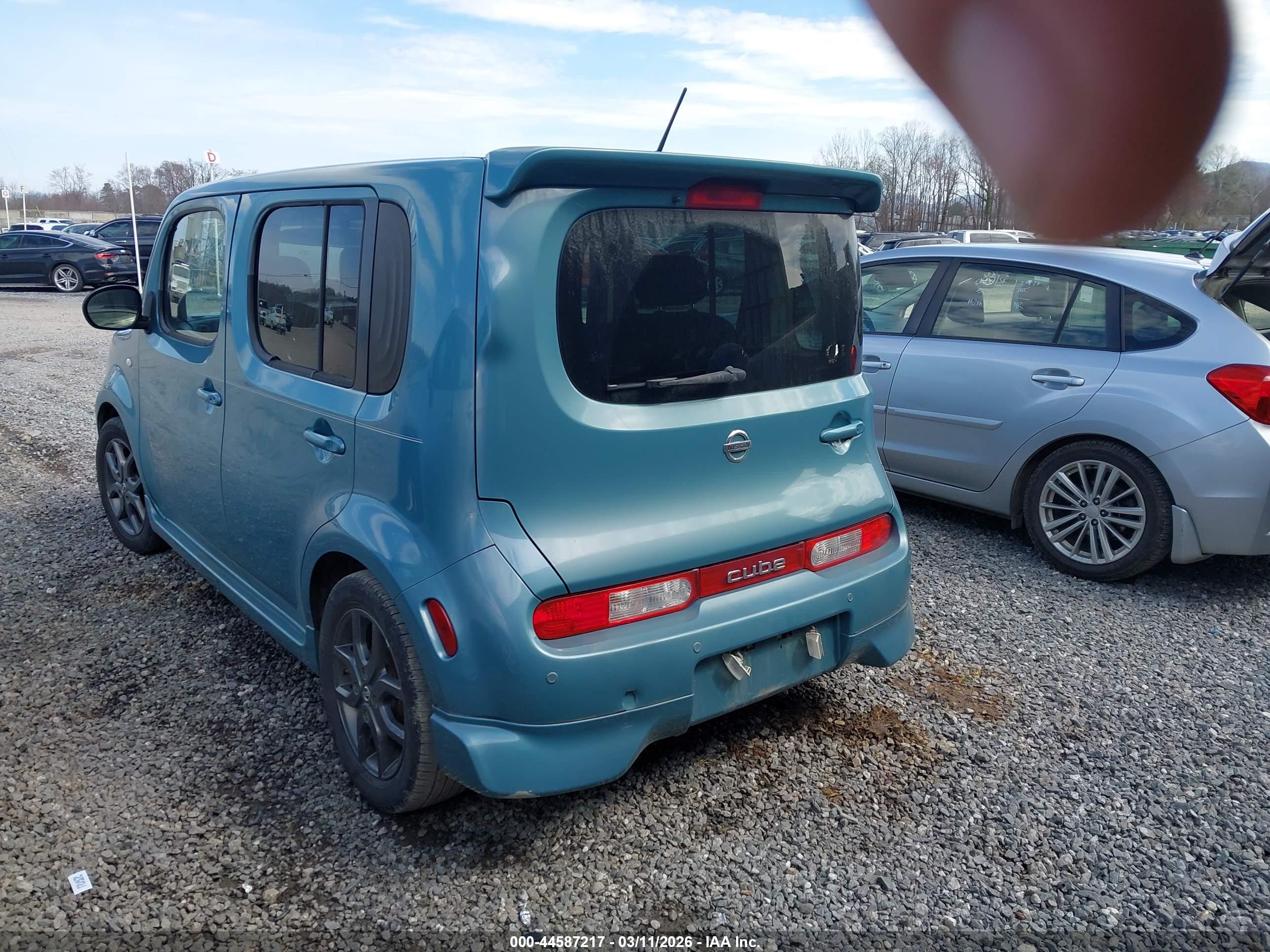 NISSAN CUBE image 3