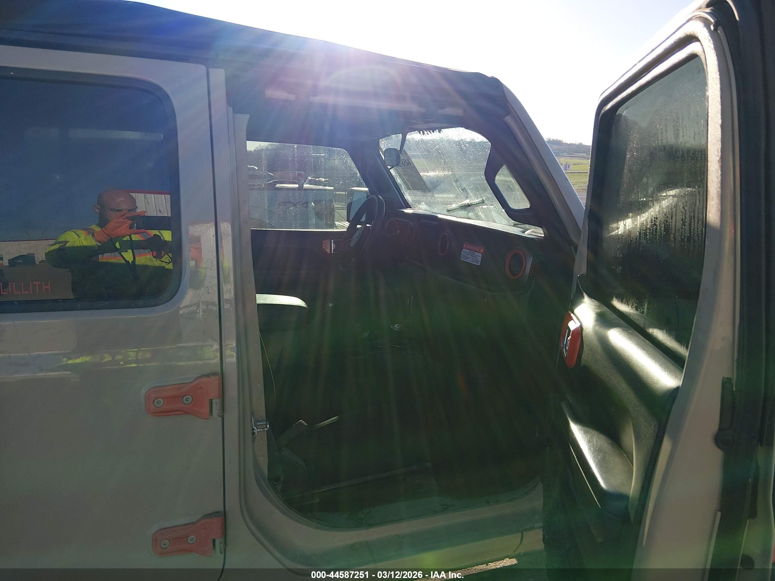 JEEP WRANGLER image 5