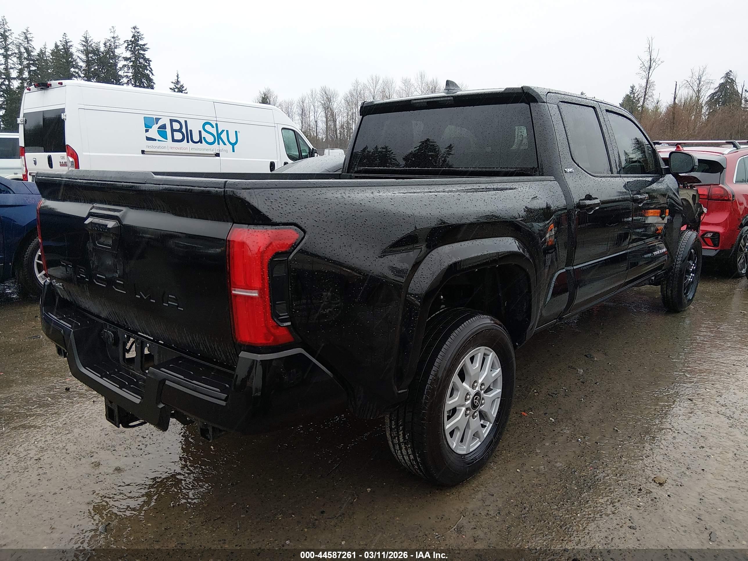 TOYOTA TACOMA image 4