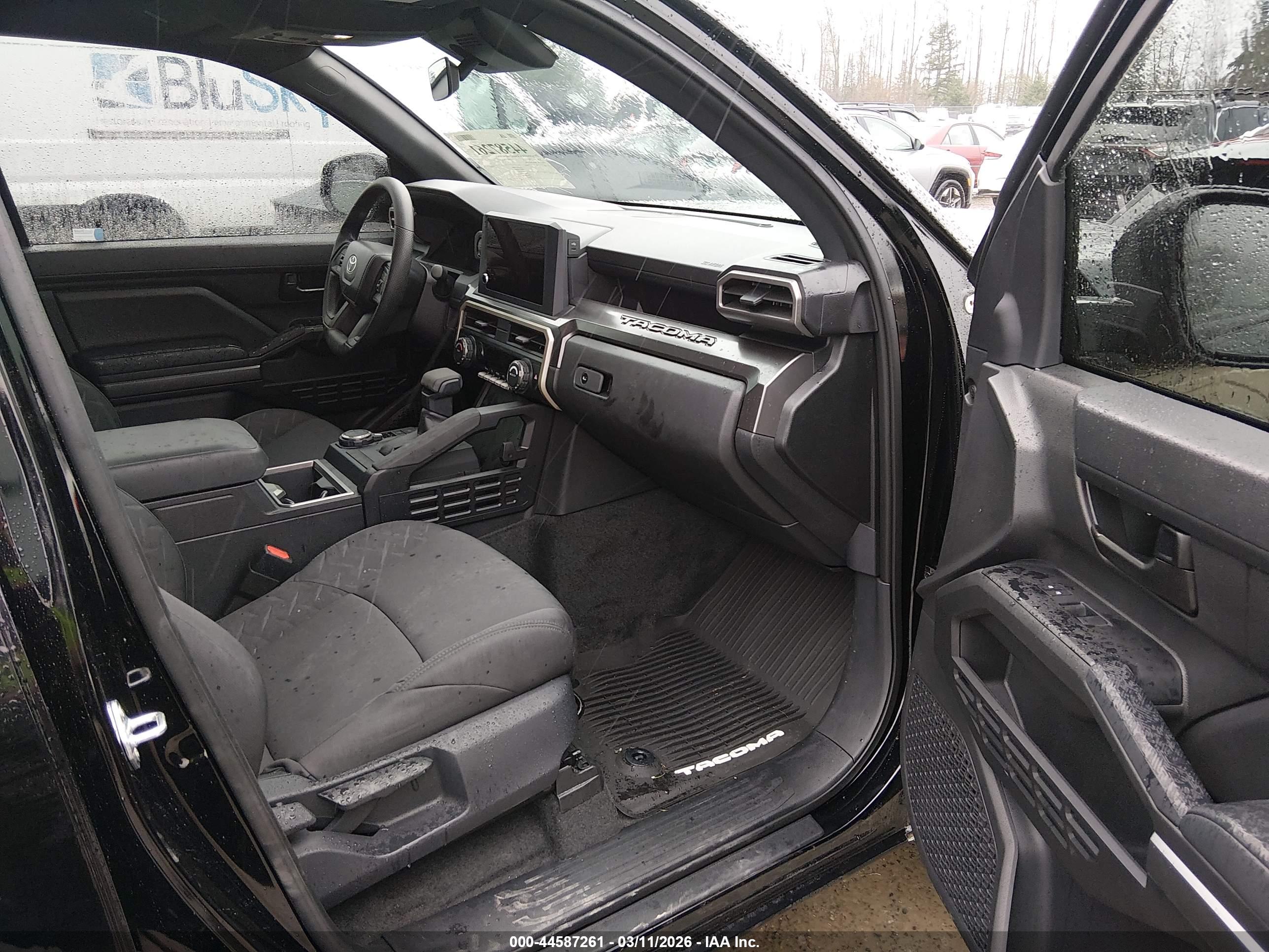 TOYOTA TACOMA image 5