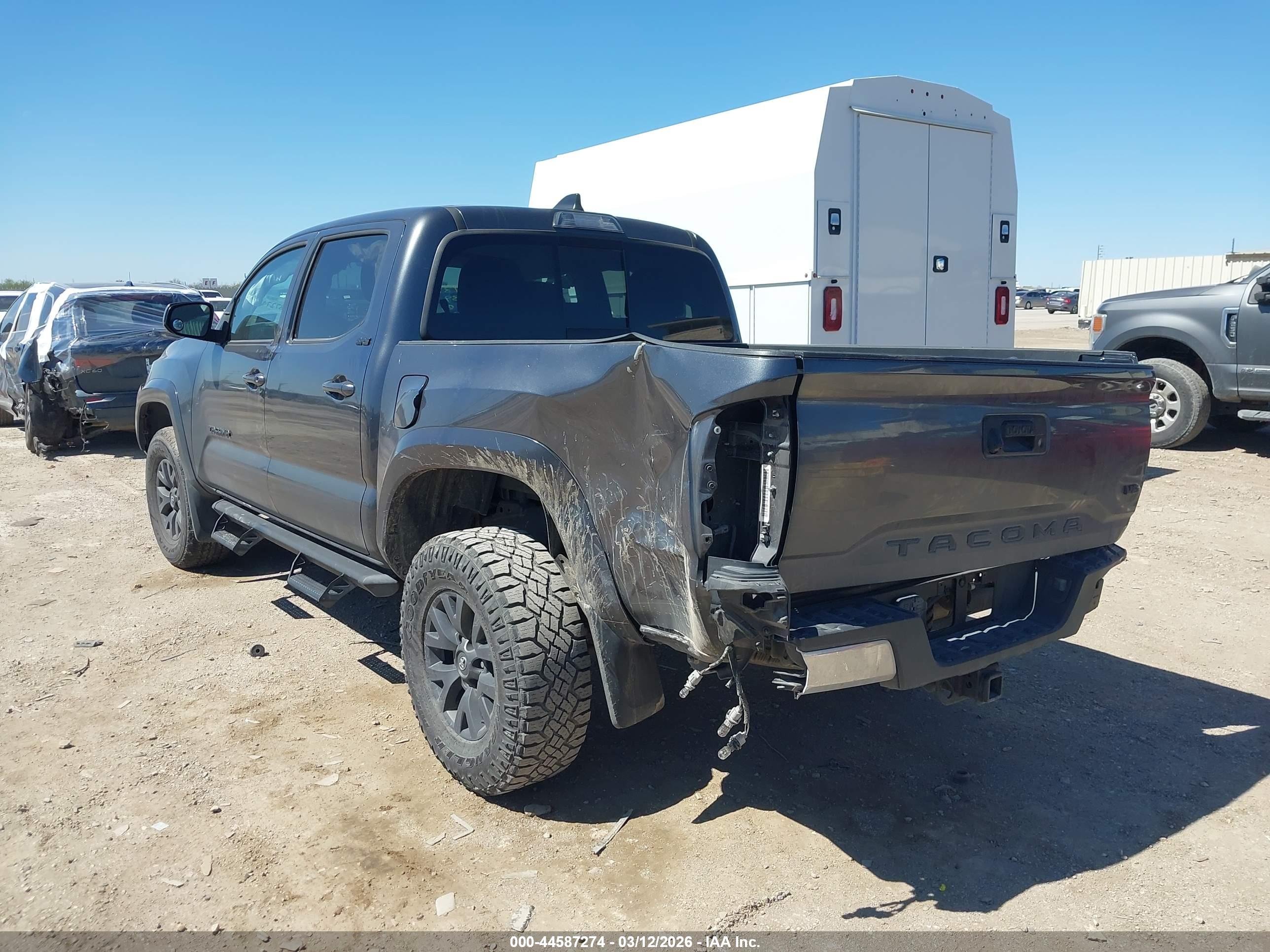 TOYOTA TACOMA image 3