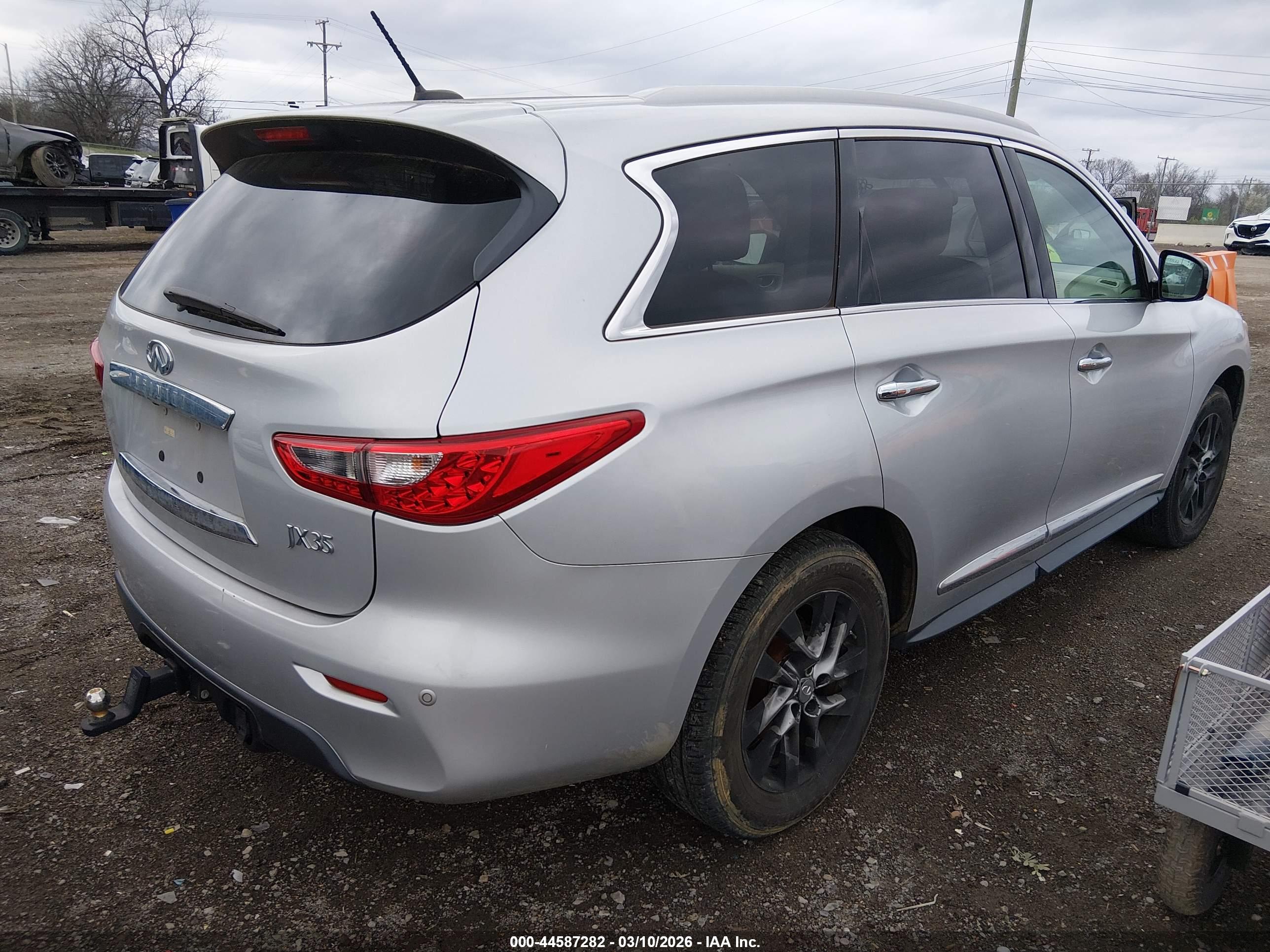 INFINITI JX35 image 4