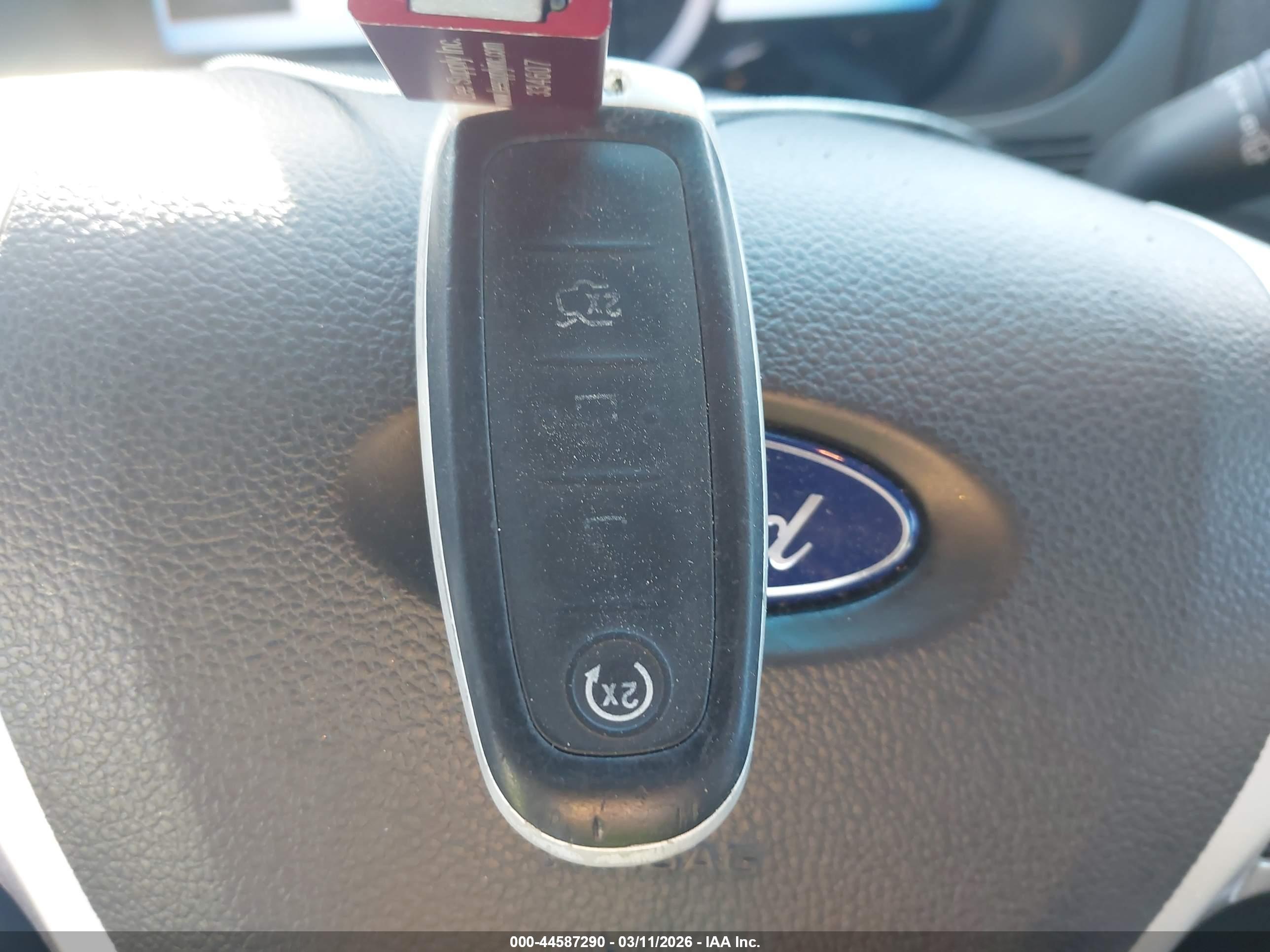 FORD EXPLORER image 11